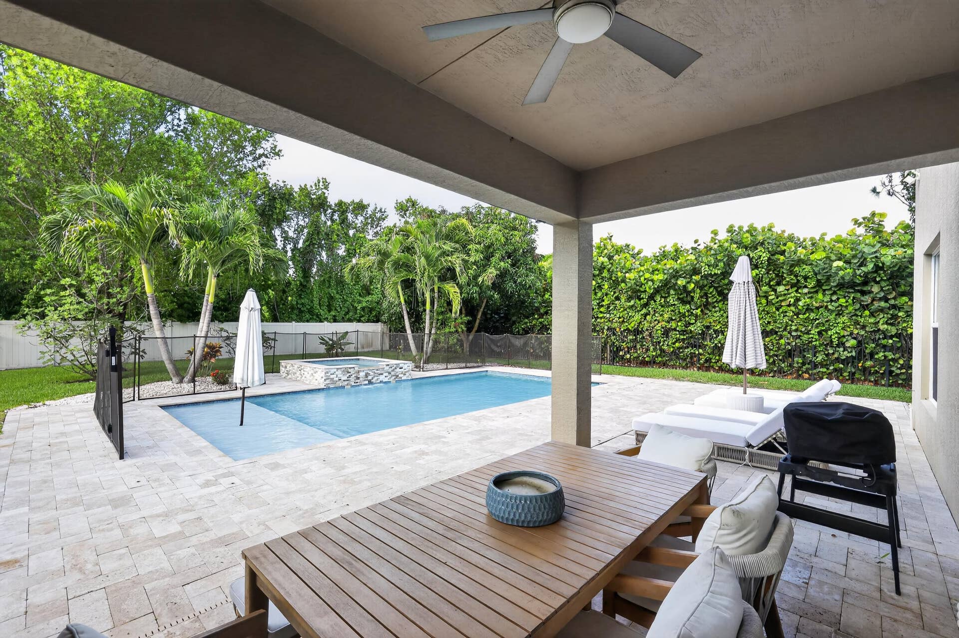 7050 LIMESTONE CAY Road, Jupiter, FL 33458 IMG_1922