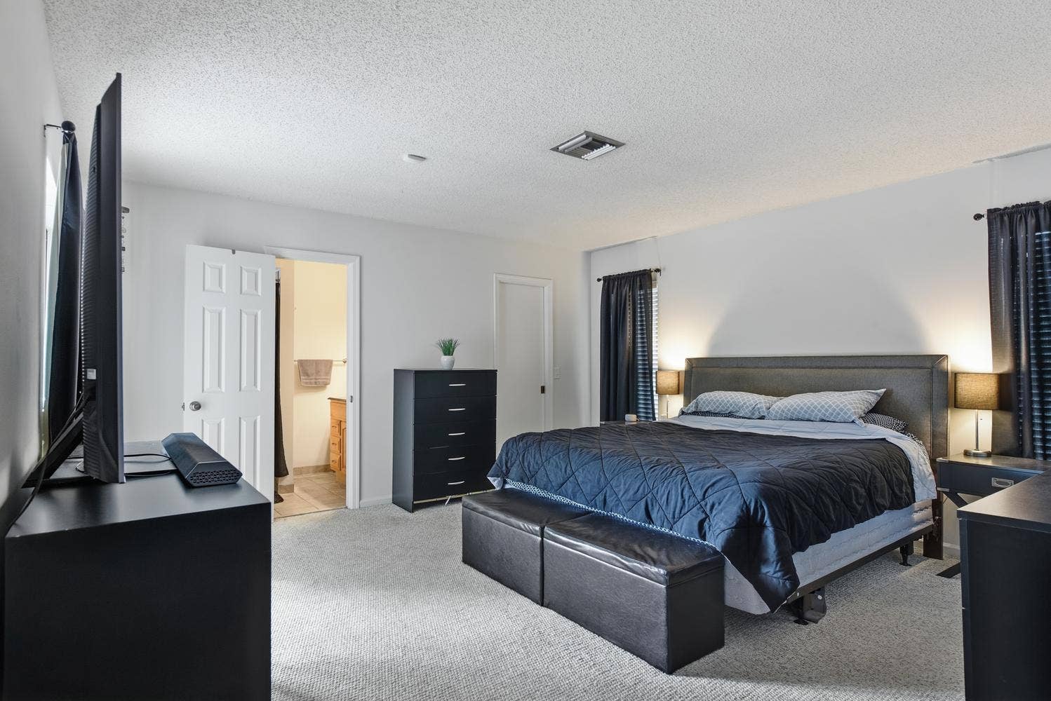 016-019-4852 Sugar Pine Dr-1499x1000