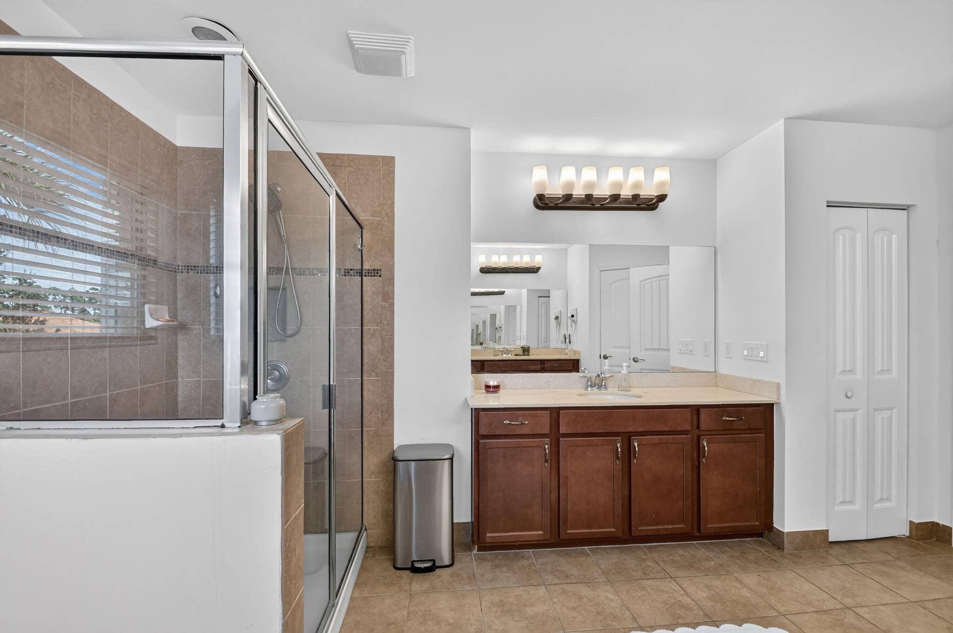 9070 WINTERHAVEN Circle, West Palm Beach, FL 33411 Primary Bathroom