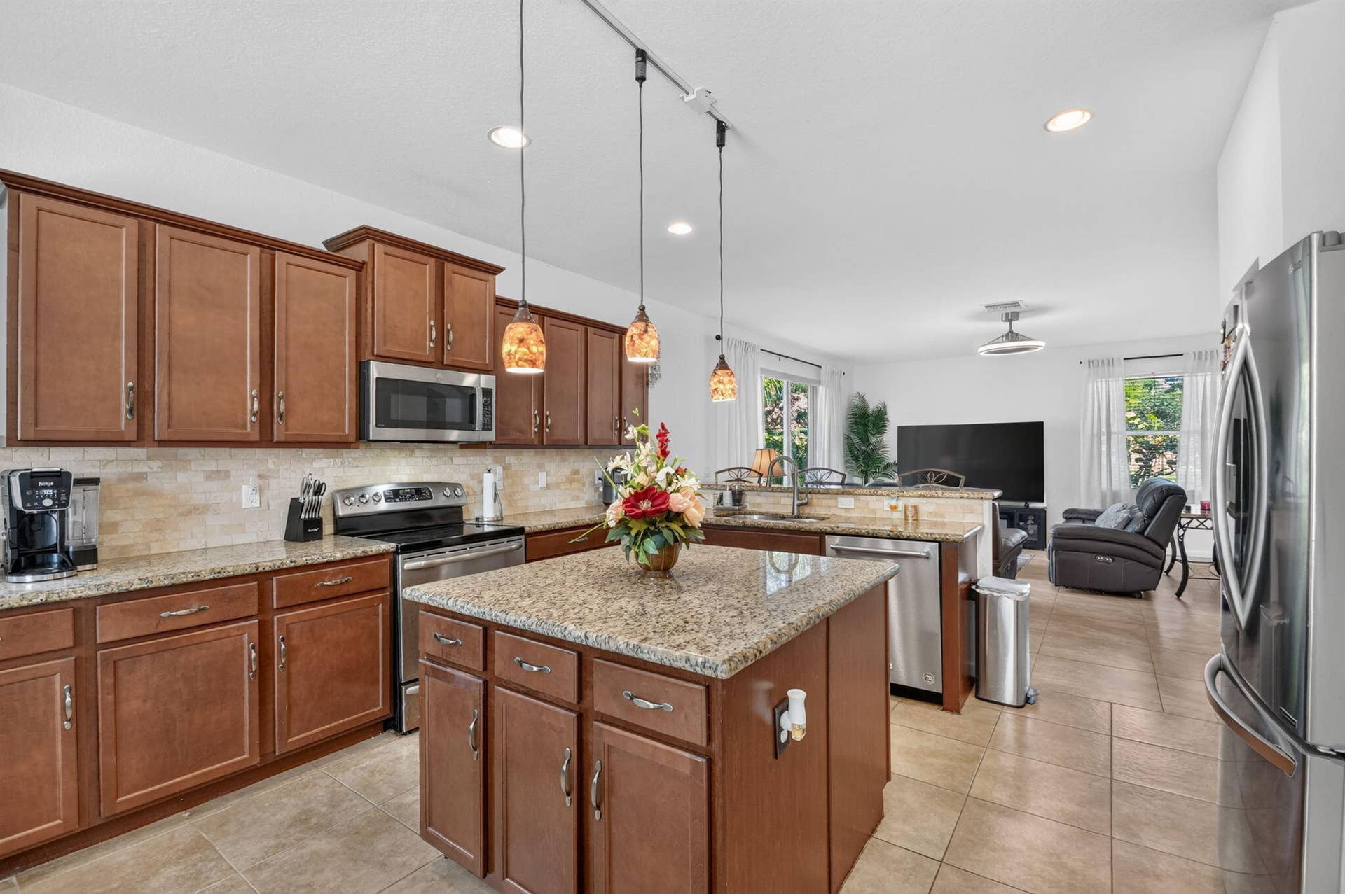 9070 WINTERHAVEN Circle, West Palm Beach, FL 33411 Kitchen