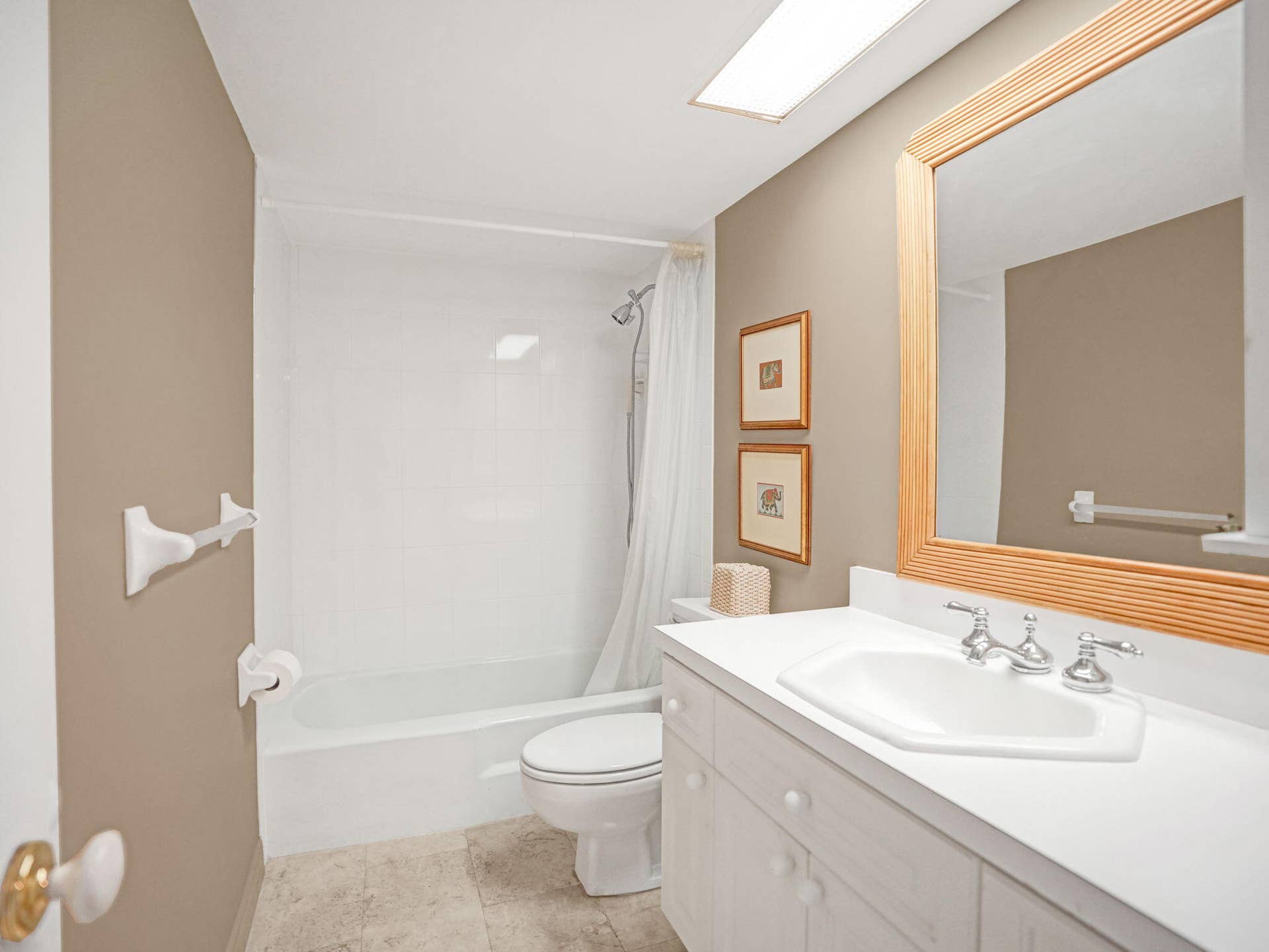 Guest Bathroom