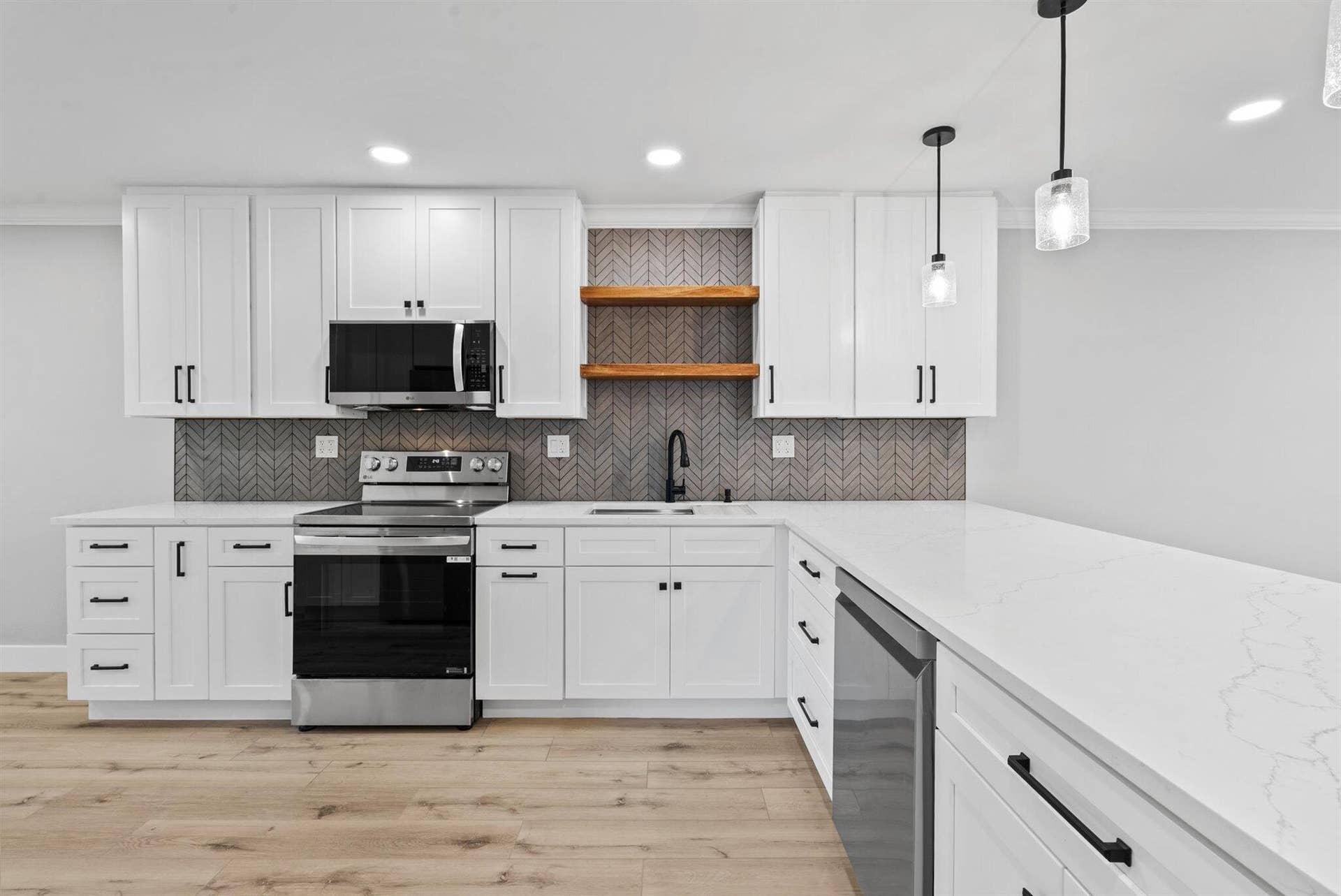 2600 NE 5th Avenue, Boca Raton, Boca Raton, FL 33431 20-20