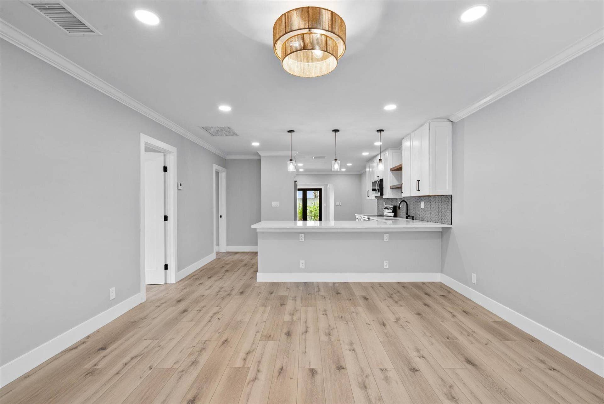 2600 NE 5th Avenue, Boca Raton, Boca Raton, FL 33431 11-11