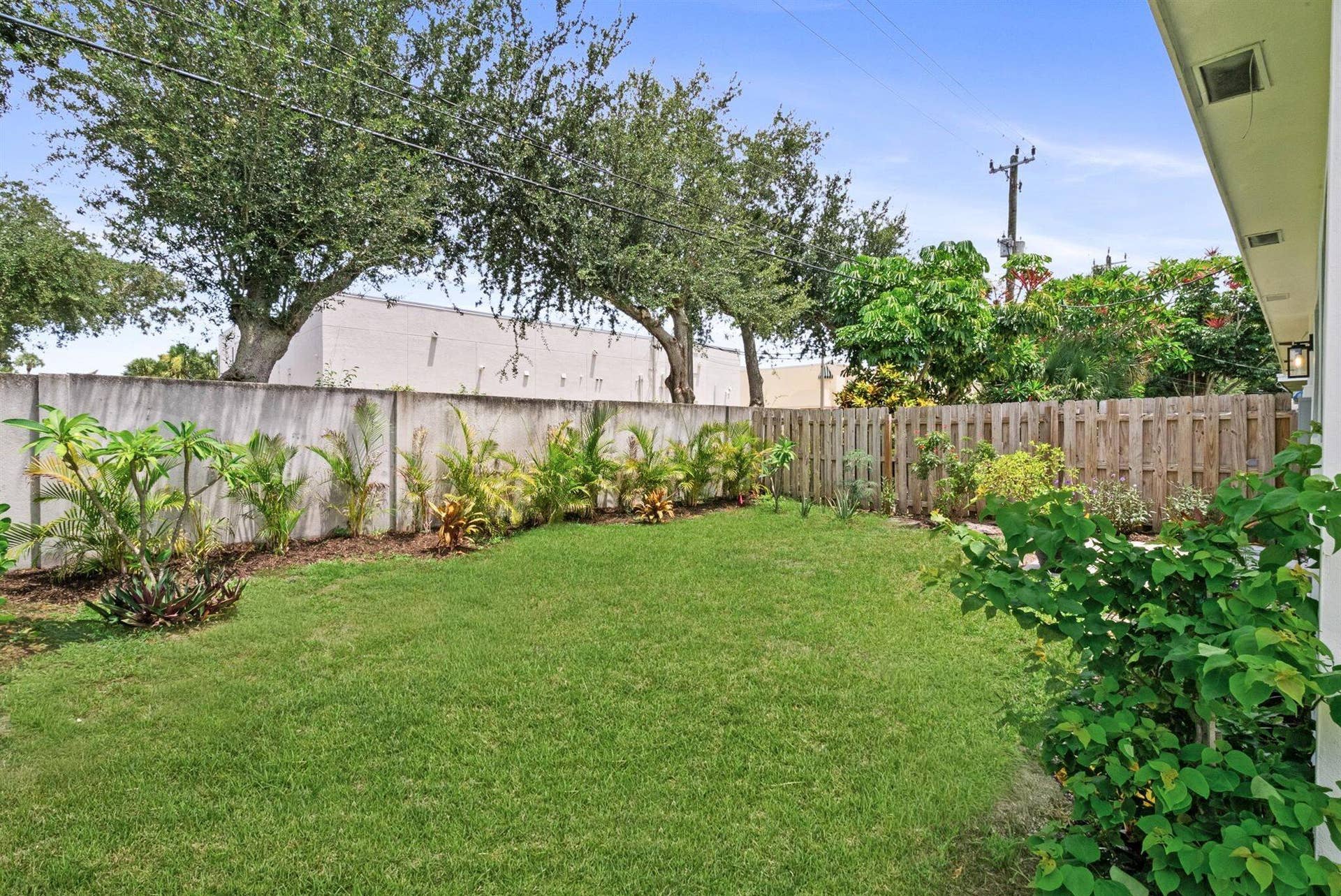 2600 NE 5th Avenue, Boca Raton, Boca Raton, FL 33431 41-41