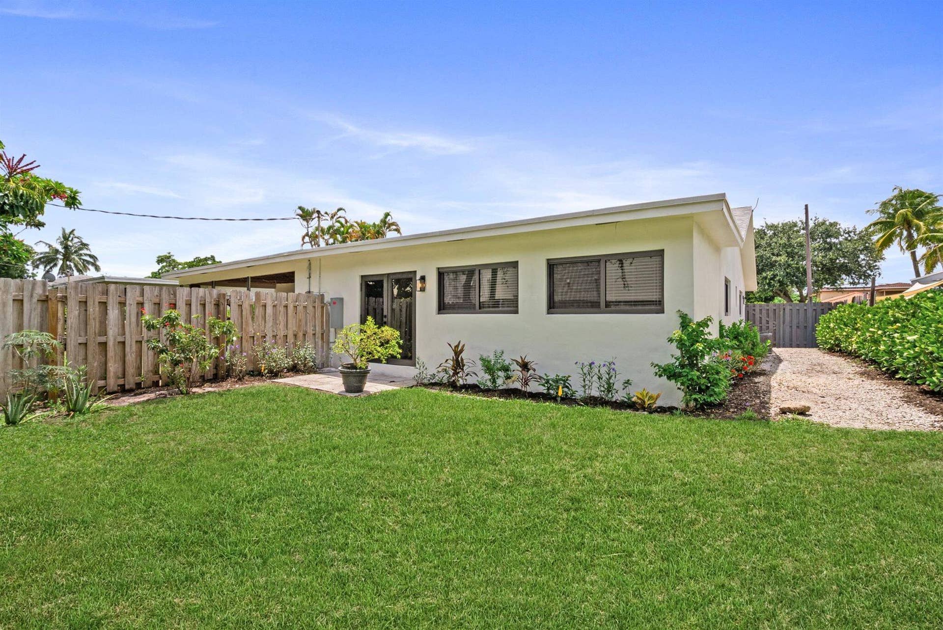 2600 NE 5th Avenue, Boca Raton, Boca Raton, FL 33431 42-42