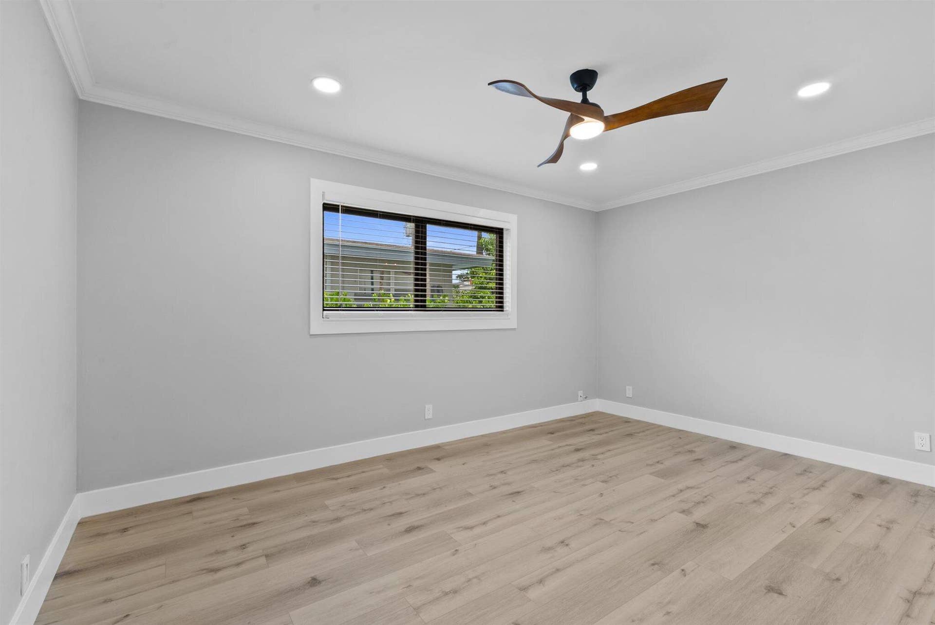 2600 NE 5th Avenue, Boca Raton, Boca Raton, FL 33431 36-36