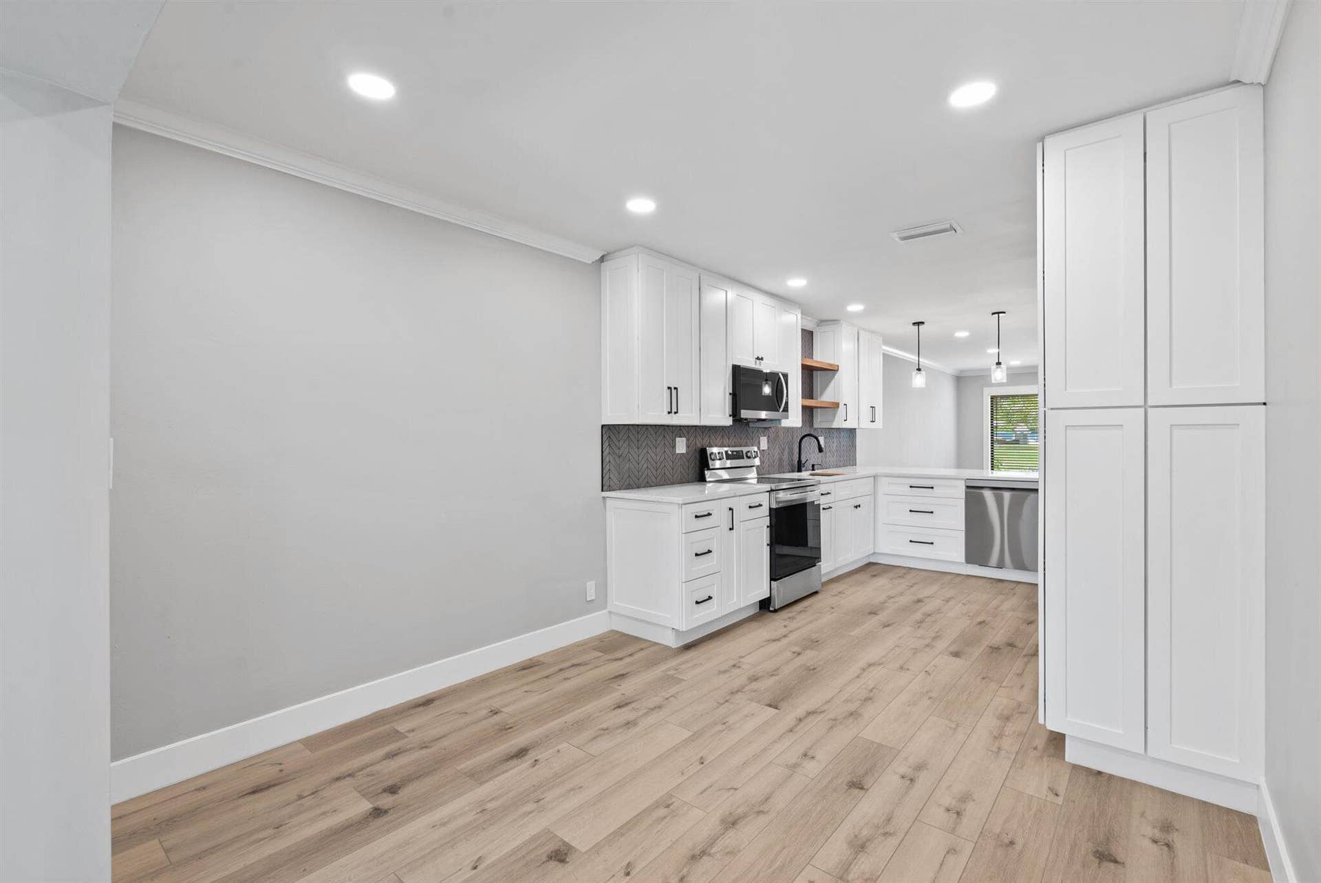 2600 NE 5th Avenue, Boca Raton, Boca Raton, FL 33431 16-16