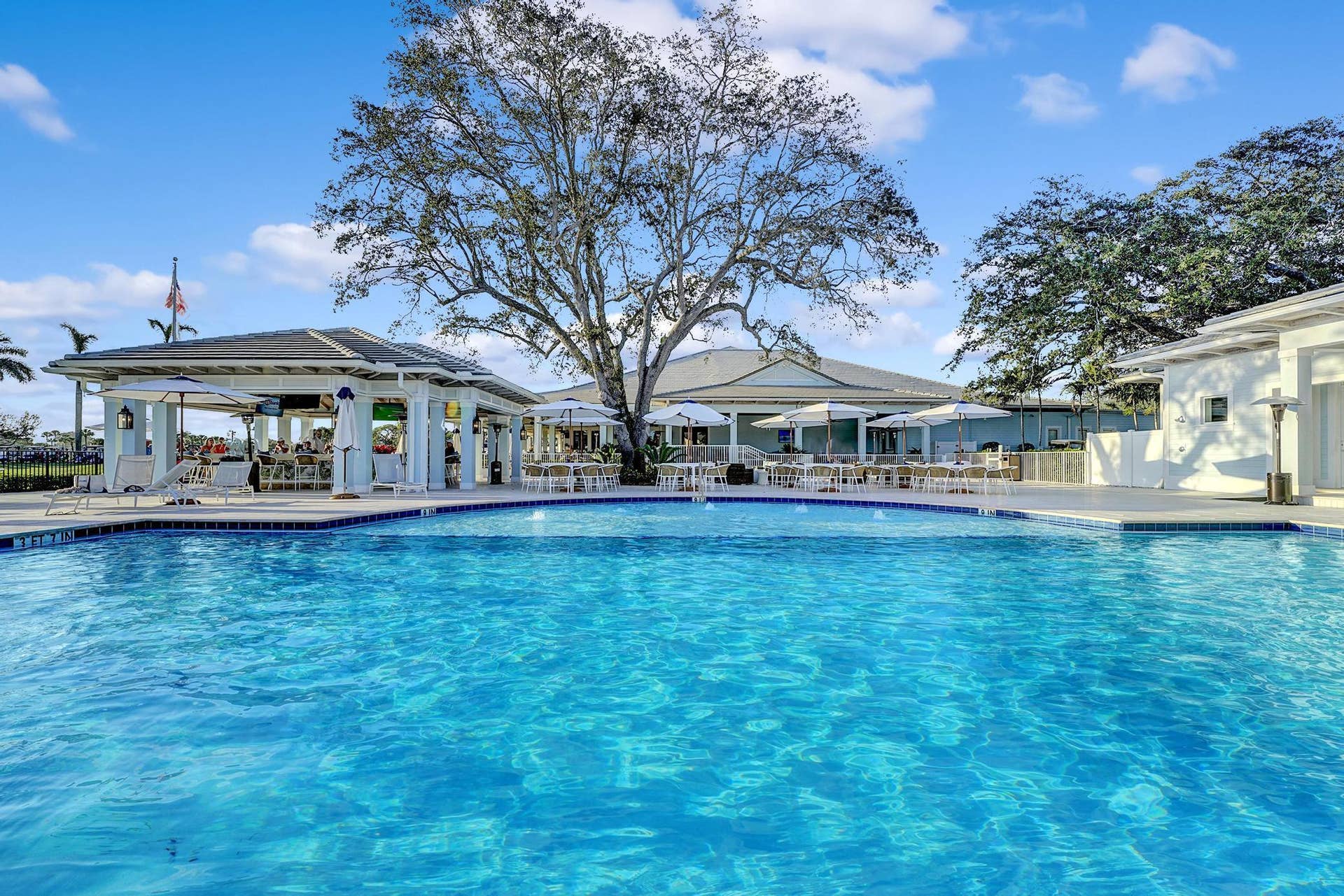 Club Pool