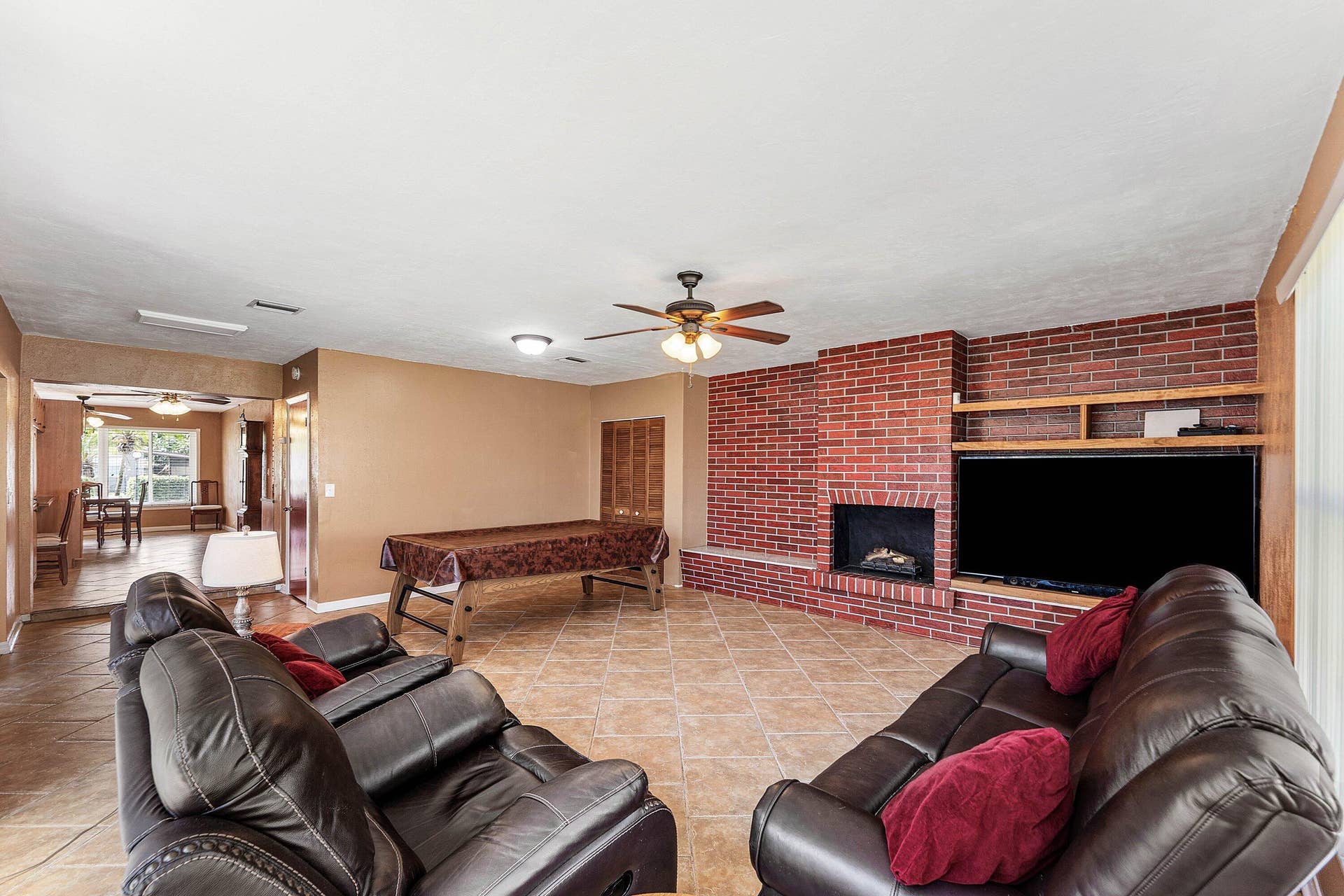 740 Caroline Avenue, West Palm Beach, FL 33413 FAMILY ROOM