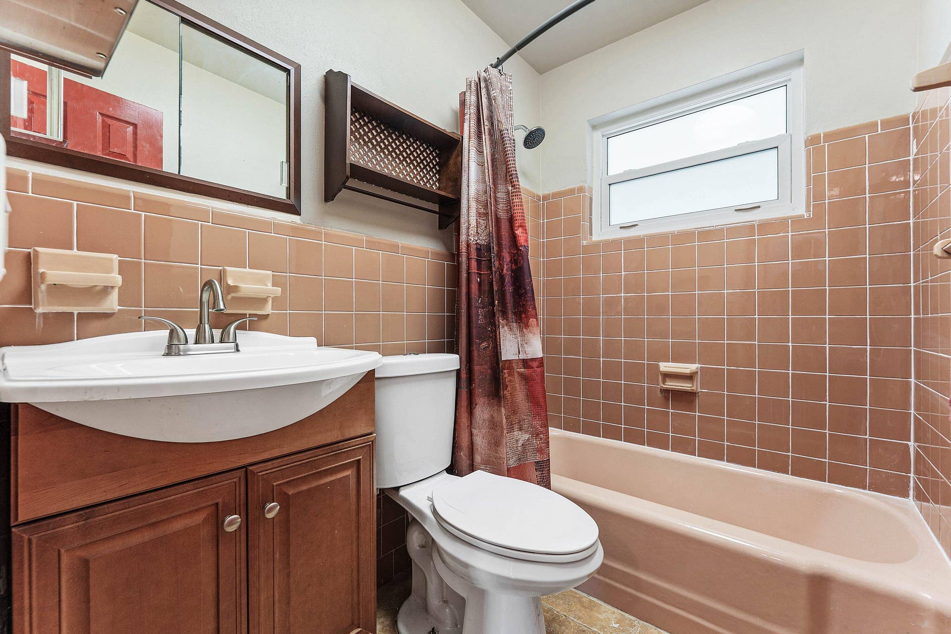 740 Caroline Avenue, West Palm Beach, FL 33413 2ND BATHROOM