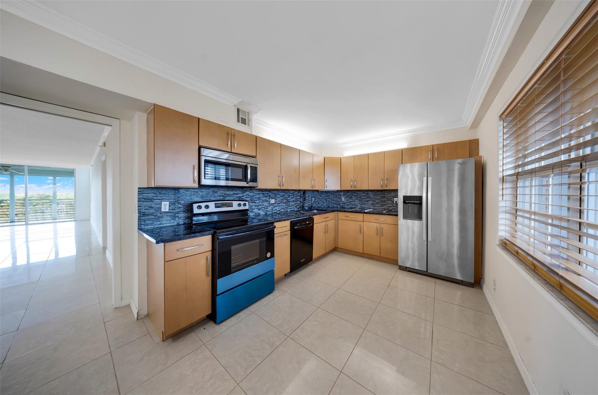 625 OAKS Drive, #802, Pompano Beach, Pompano Beach, FL 33069 Photo 6