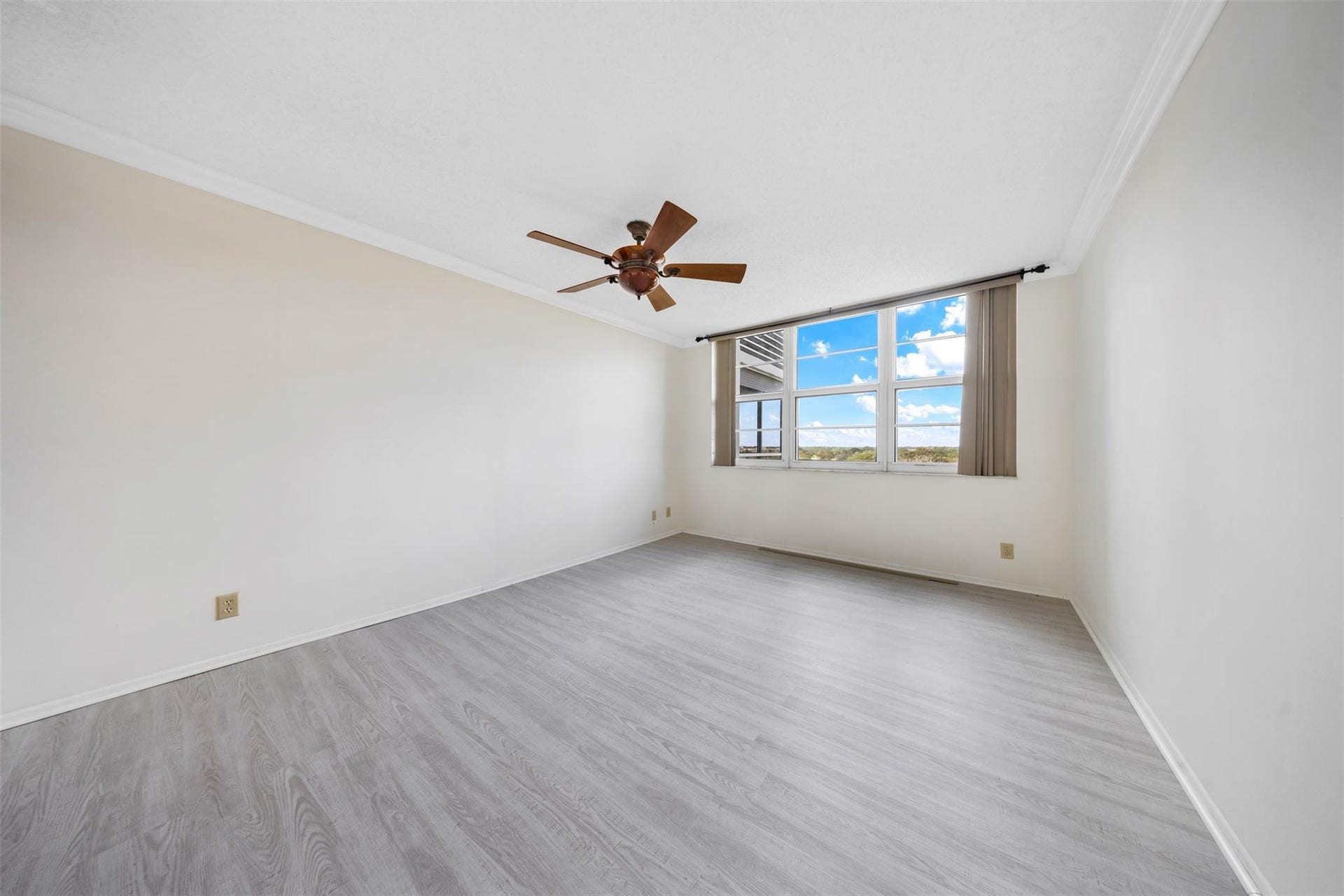 625 OAKS Drive, #802, Pompano Beach, Pompano Beach, FL 33069 Photo 21