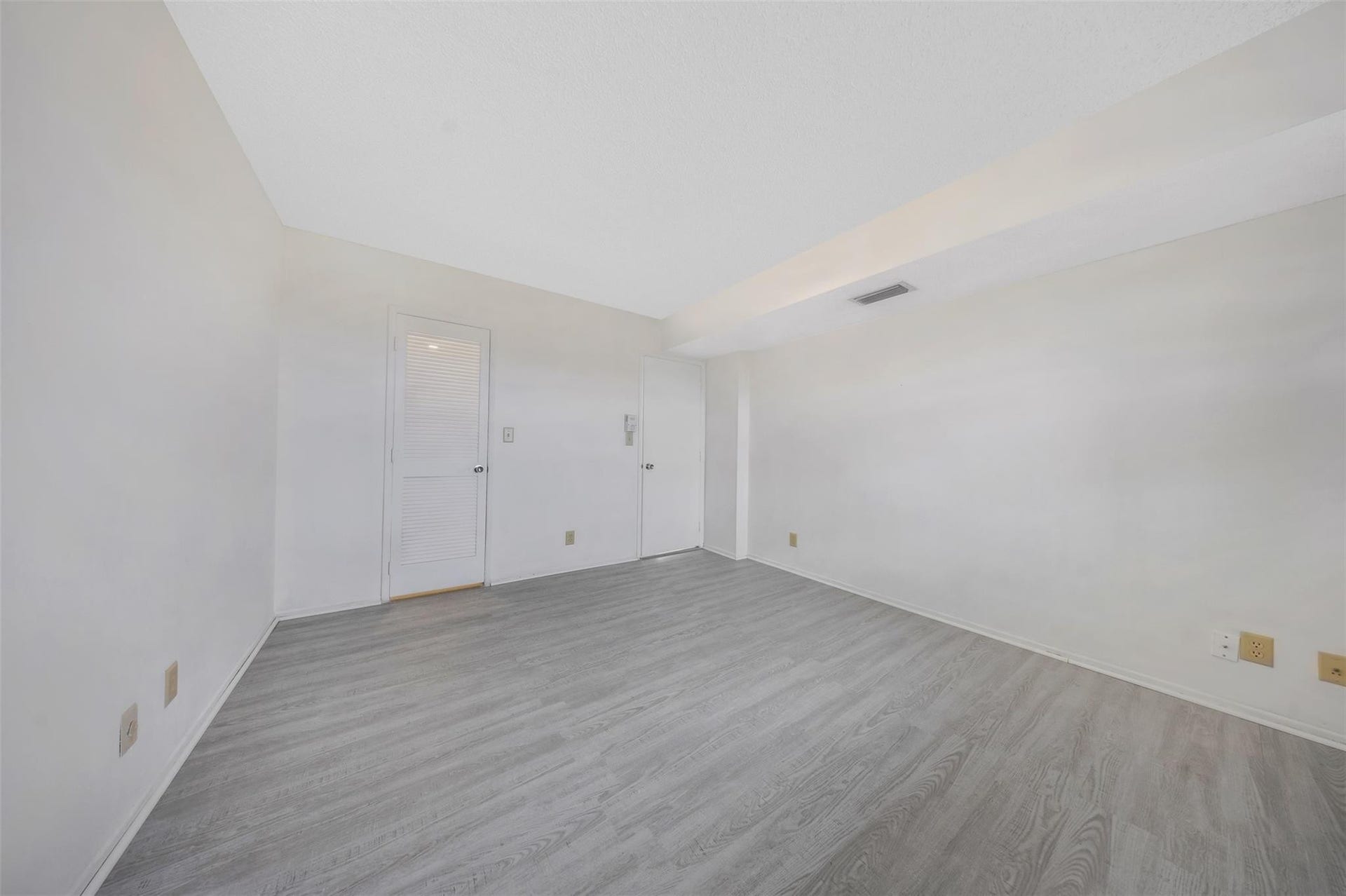 625 OAKS Drive, #802, Pompano Beach, Pompano Beach, FL 33069 Photo 14