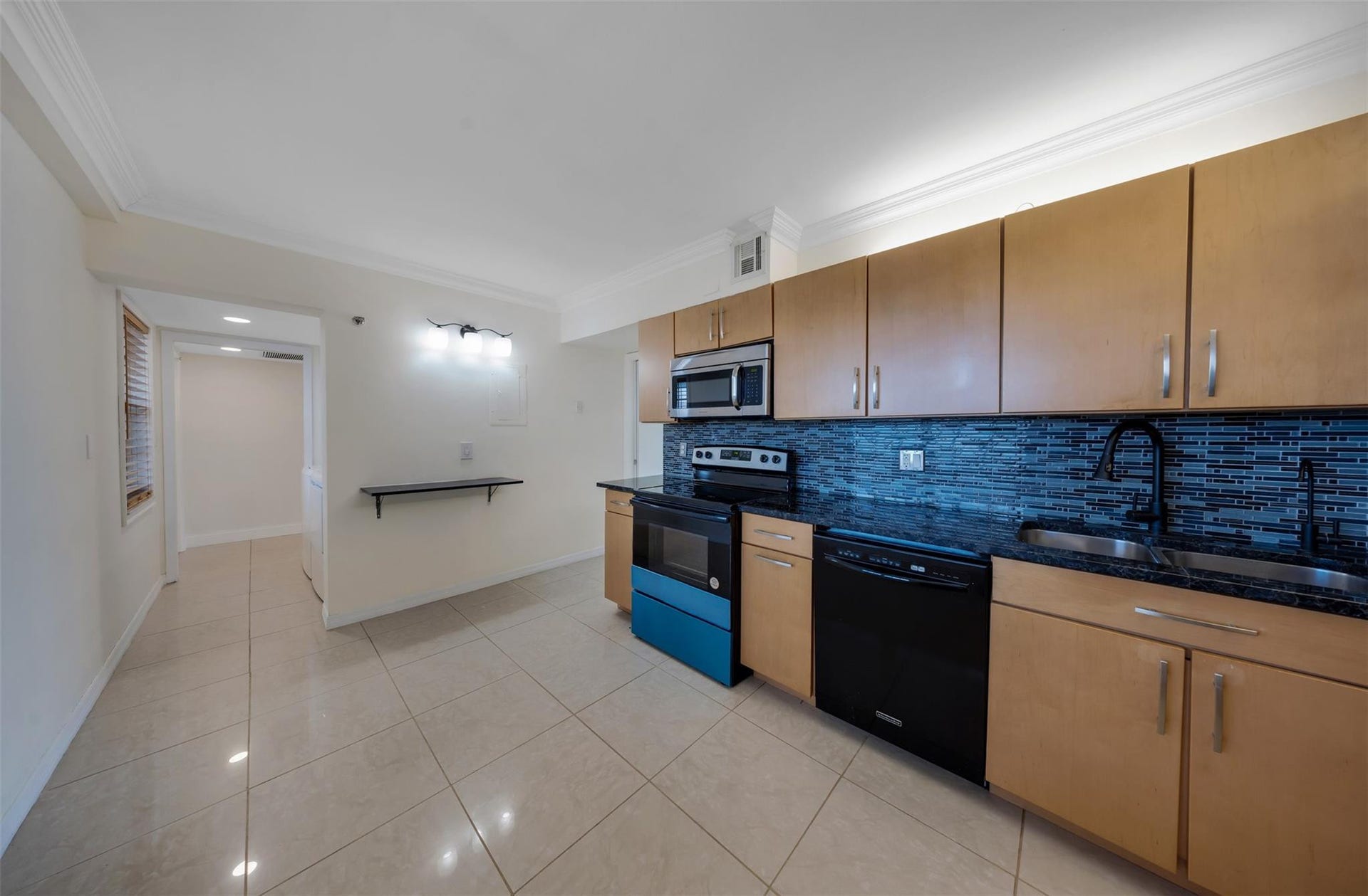 625 OAKS Drive, #802, Pompano Beach, Pompano Beach, FL 33069 Photo 7