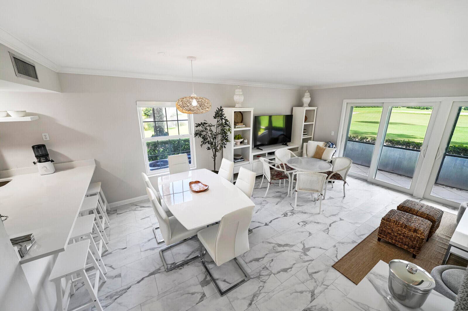 9169 SE RIVERFRONT Terrace, #J, Jupiter, FL 33469 Dining and Living Area