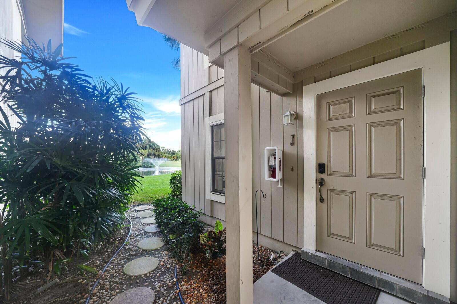 9169 SE RIVERFRONT Terrace, #J, Jupiter, FL 33469 Front Entrance to Condo