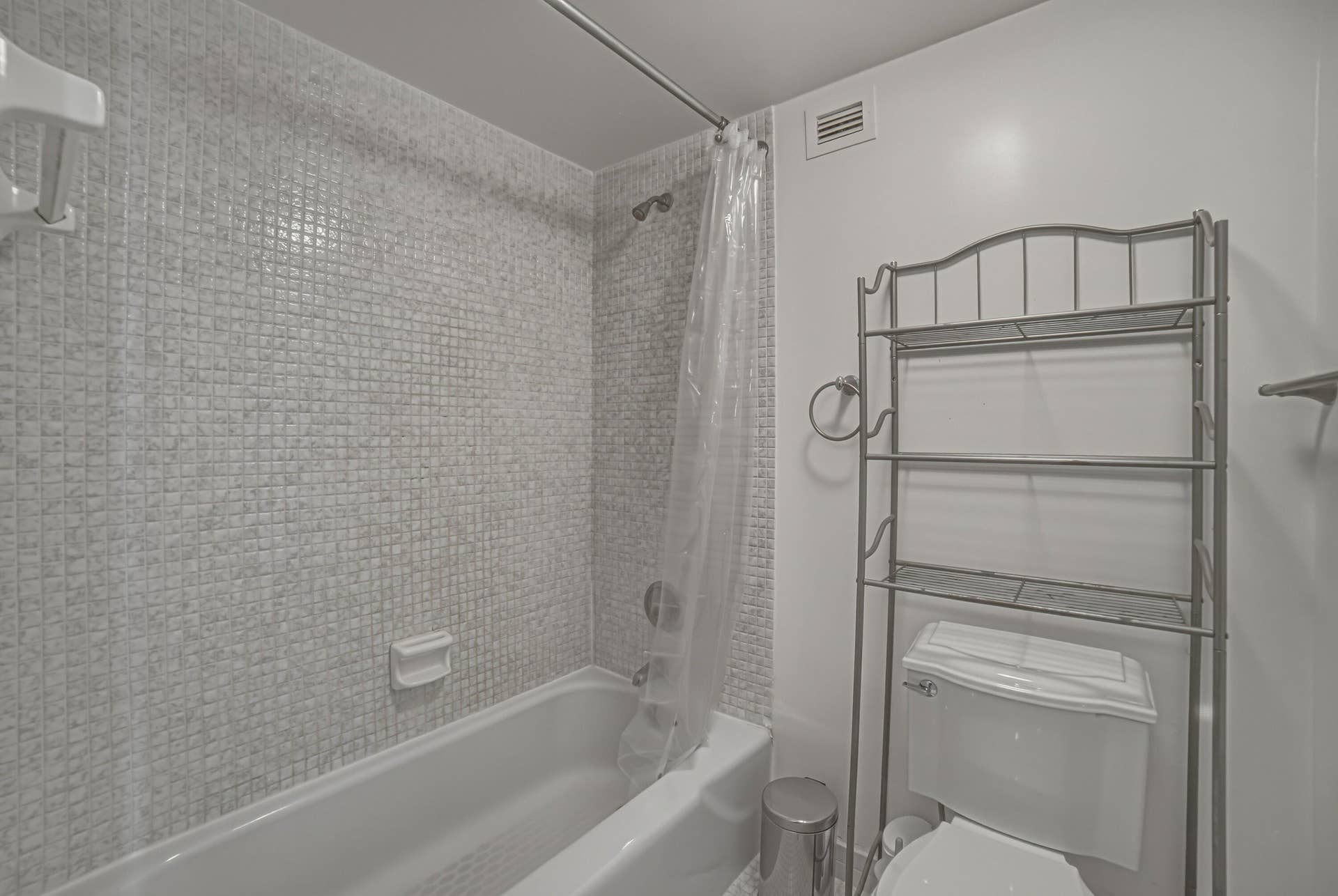 3800 S Ocean Drive, 906 #1, Hollywood, Hollywood, FL 33019 Bedroom1-Bathroom