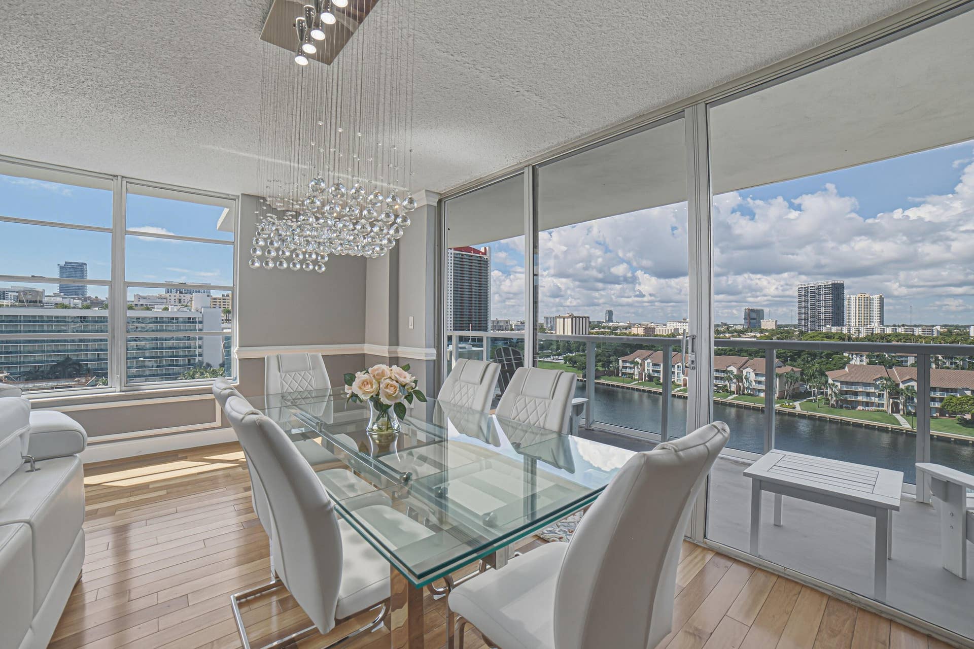 3800 S Ocean Drive, 906 #1, Hollywood, Hollywood, FL 33019 Den