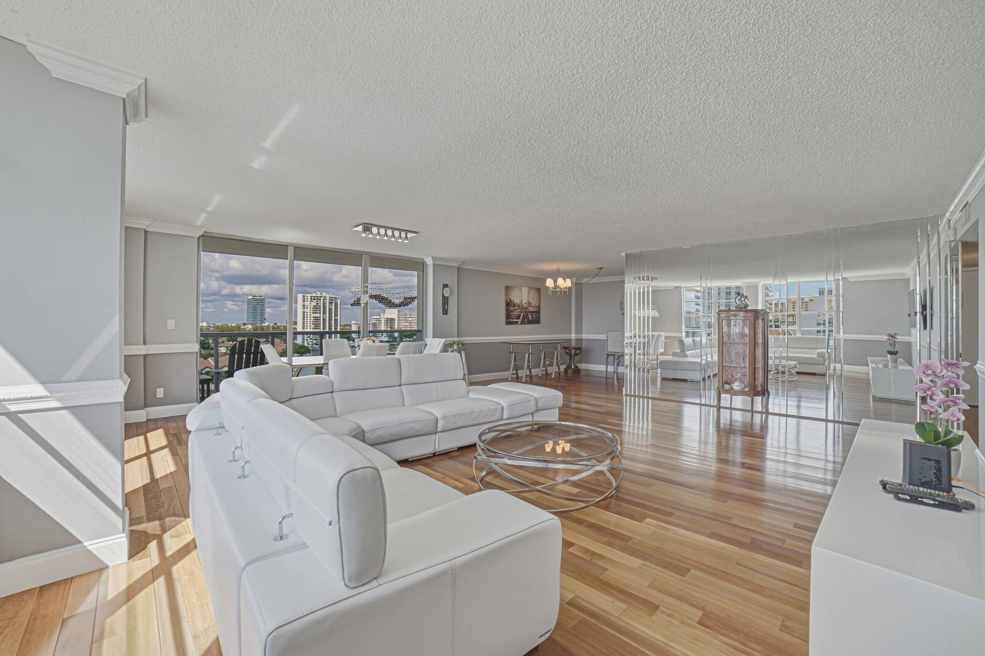 3800 S Ocean Drive, 906 #1, Hollywood, Hollywood, FL 33019 Livingroom-C
