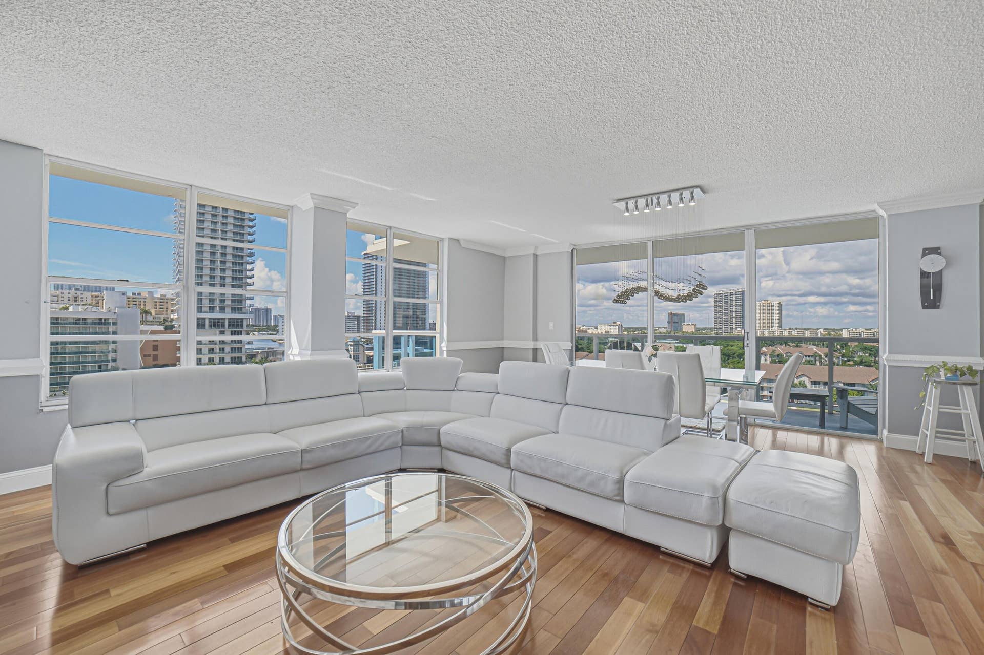 3800 S Ocean Drive, 906 #1, Hollywood, Hollywood, FL 33019 Livingroom-B