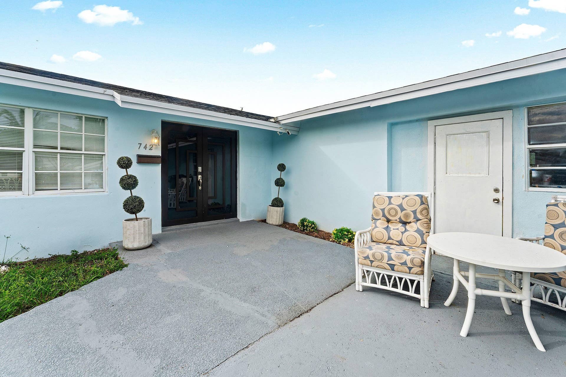 742 Laurel Drive, West Palm Beach, FL 33403 002-742LaurelDrive-WestPalmBeach-FL-3340