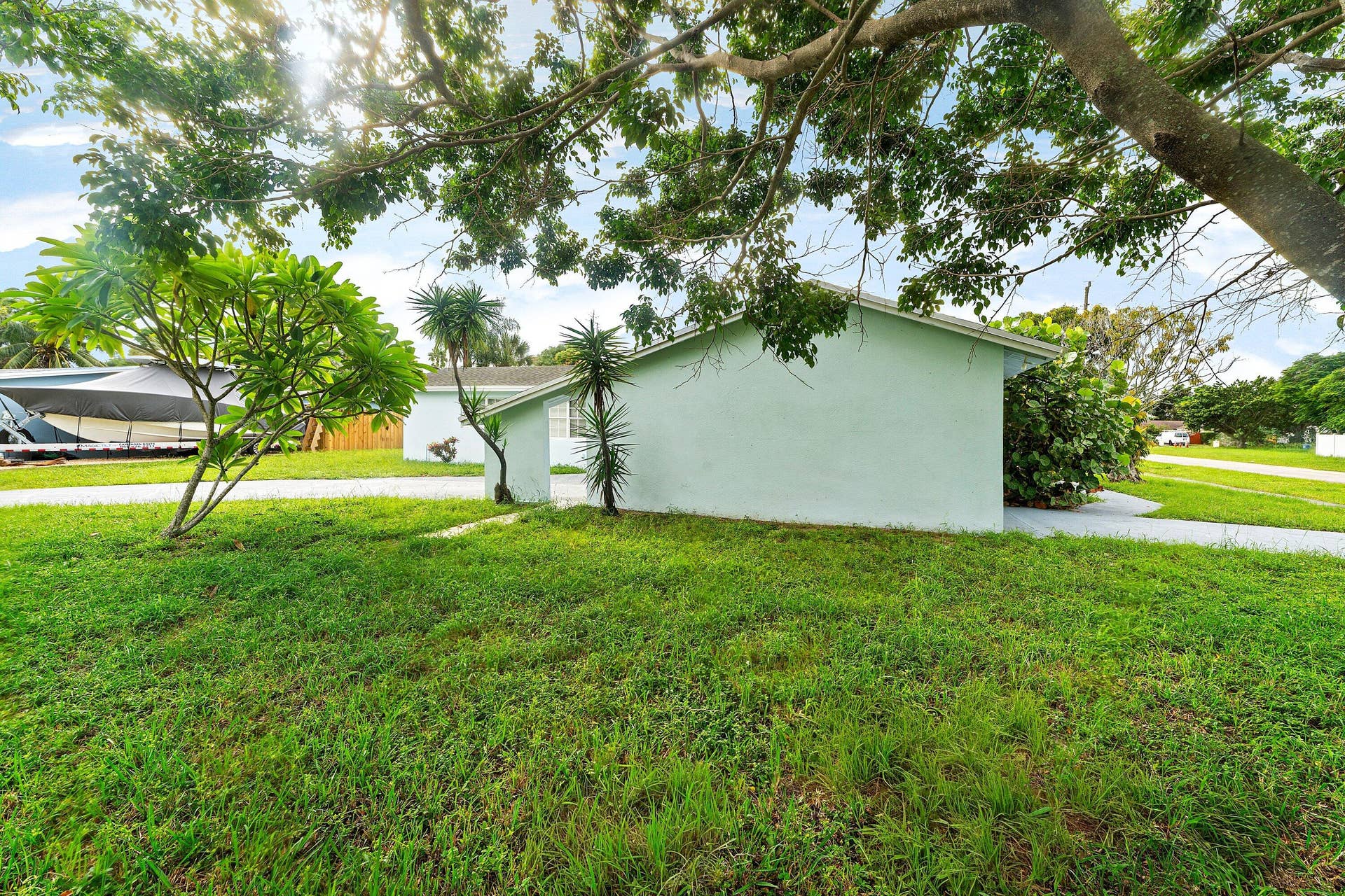 742 Laurel Drive, West Palm Beach, FL 33403 030-742LaurelDrive-WestPalmBeach-FL-3340