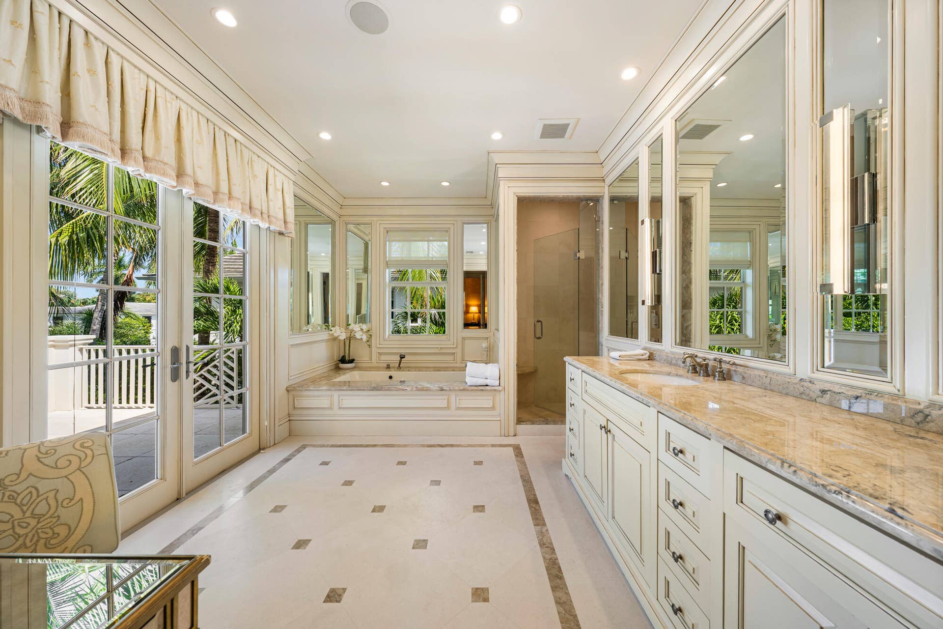 13 Via Vizcaya, Palm Beach, FL 33480 Her Bathroom