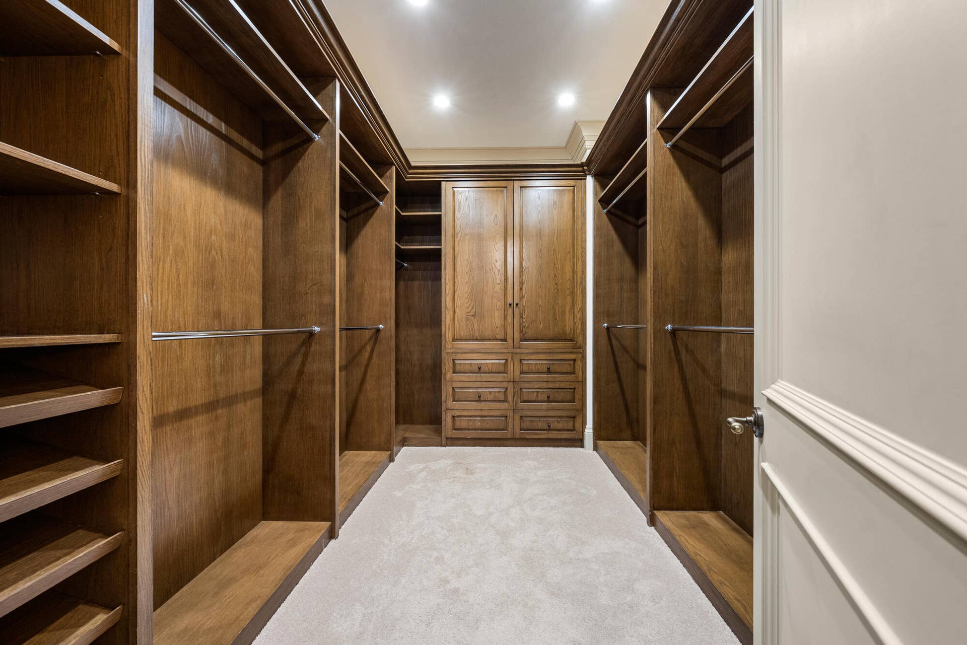 13 Via Vizcaya, Palm Beach, FL 33480 His closet