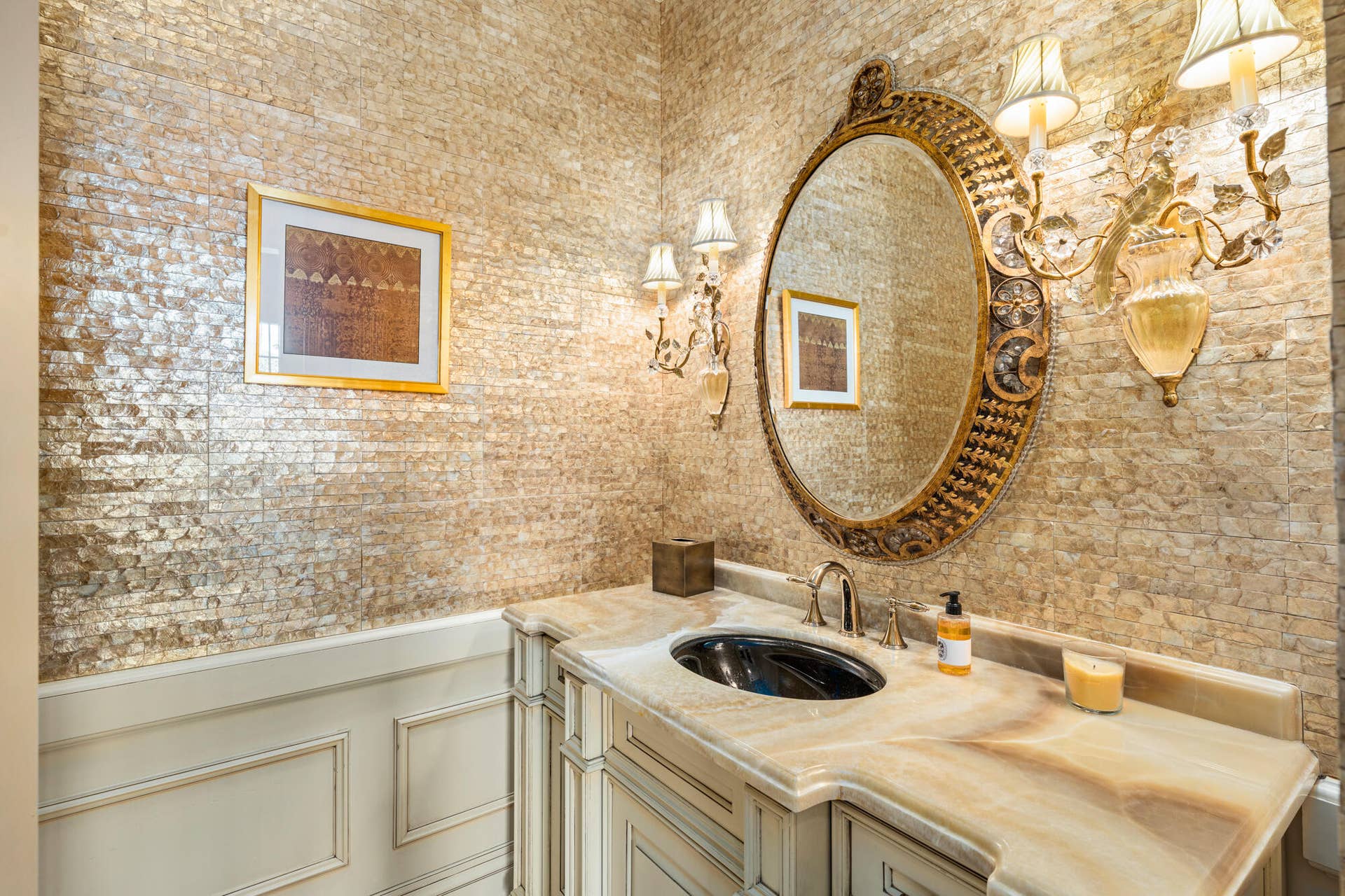 13 Via Vizcaya, Palm Beach, FL 33480 Powder Room