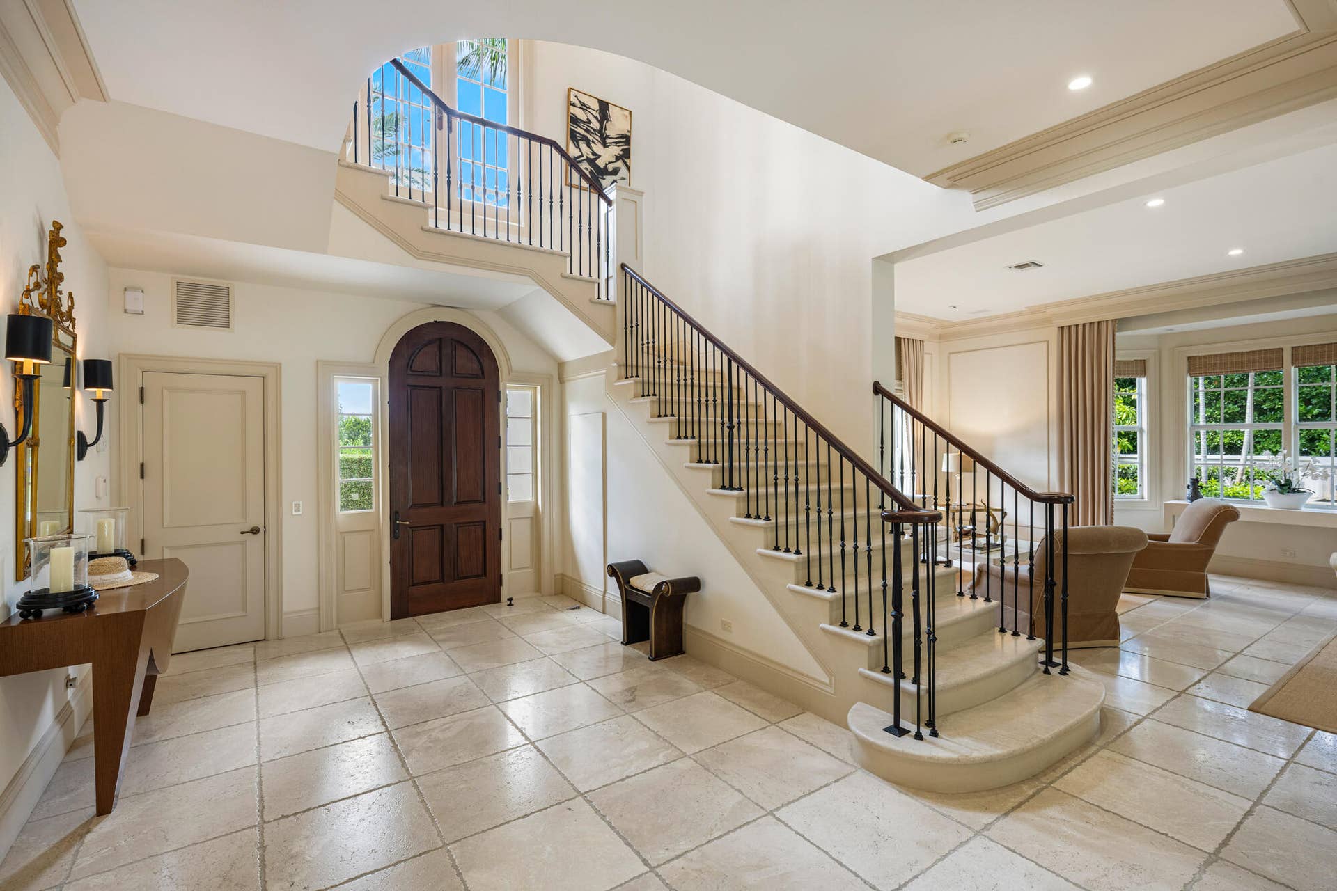13 Via Vizcaya, Palm Beach, FL 33480 Front door entry and foyer