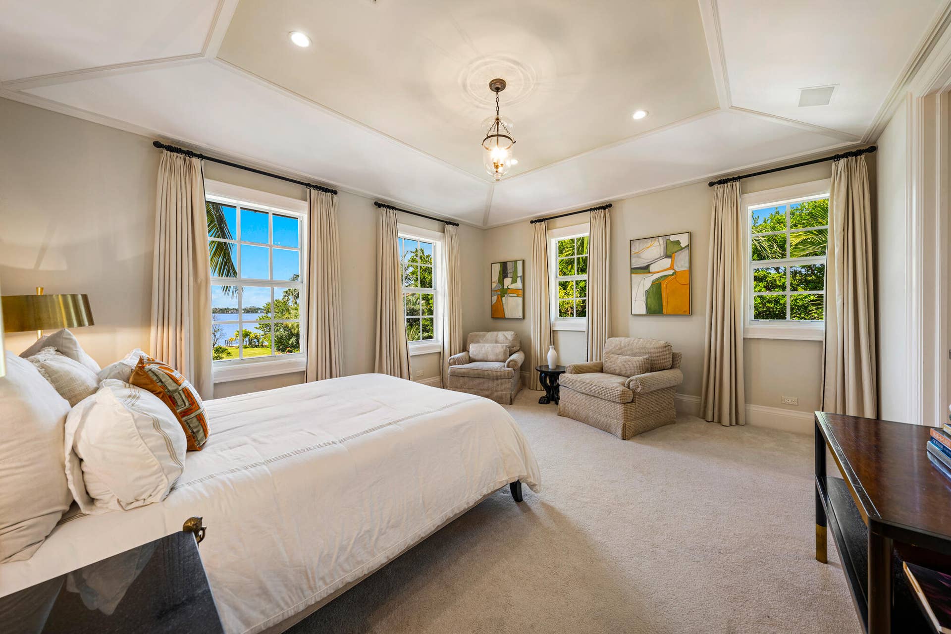 13 Via Vizcaya, Palm Beach, FL 33480 Guest Bedroom