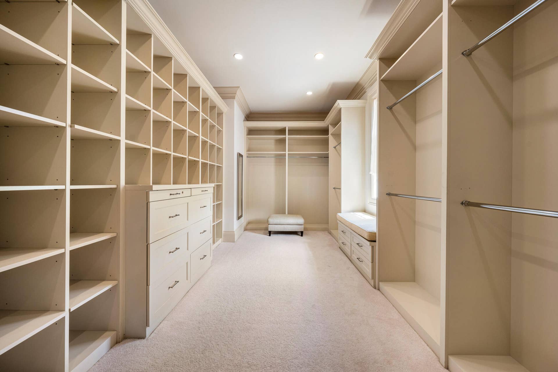 13 Via Vizcaya, Palm Beach, FL 33480 Her Closet