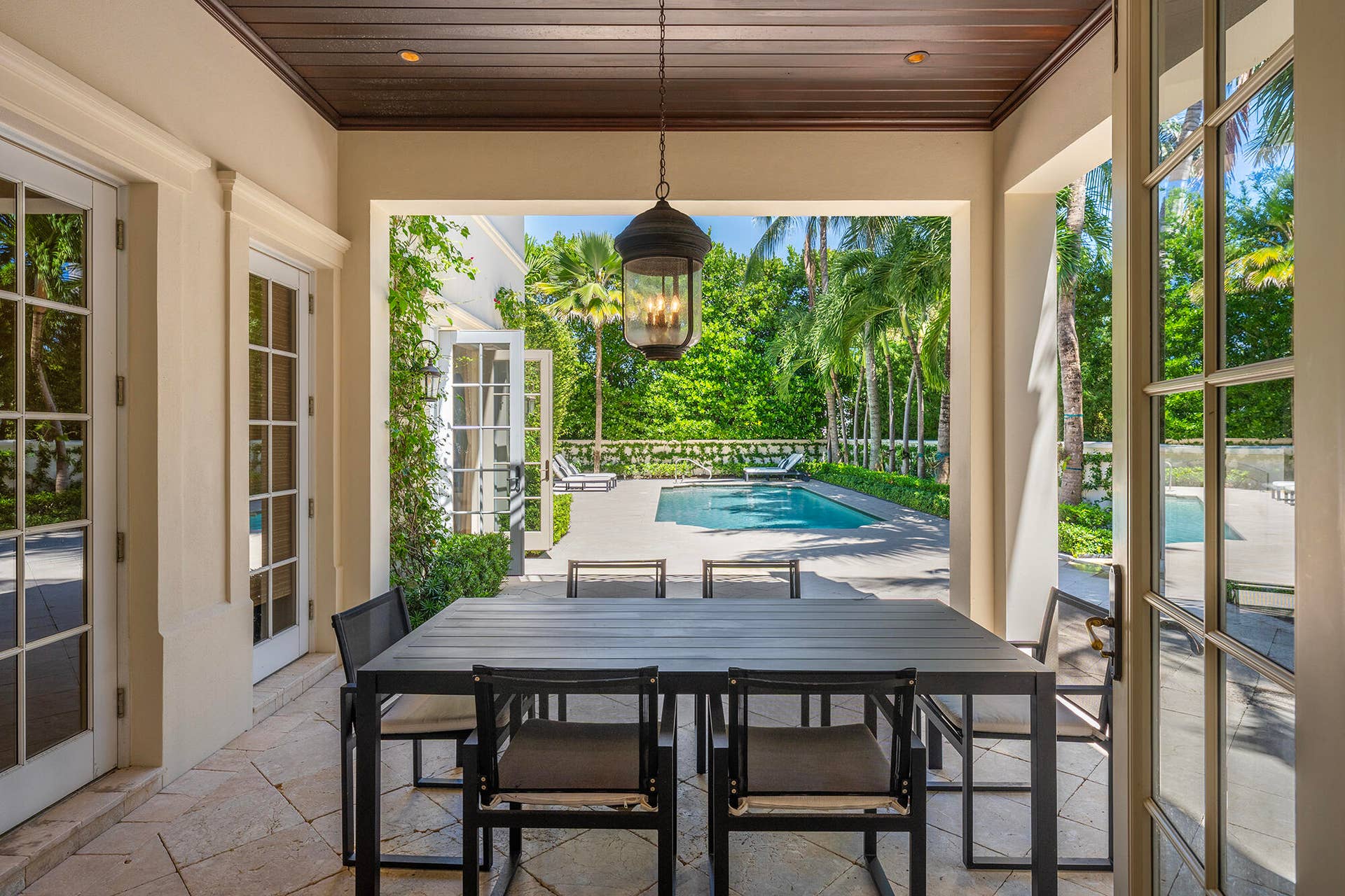 13 Via Vizcaya, Palm Beach, FL 33480 Pool and Back Yard