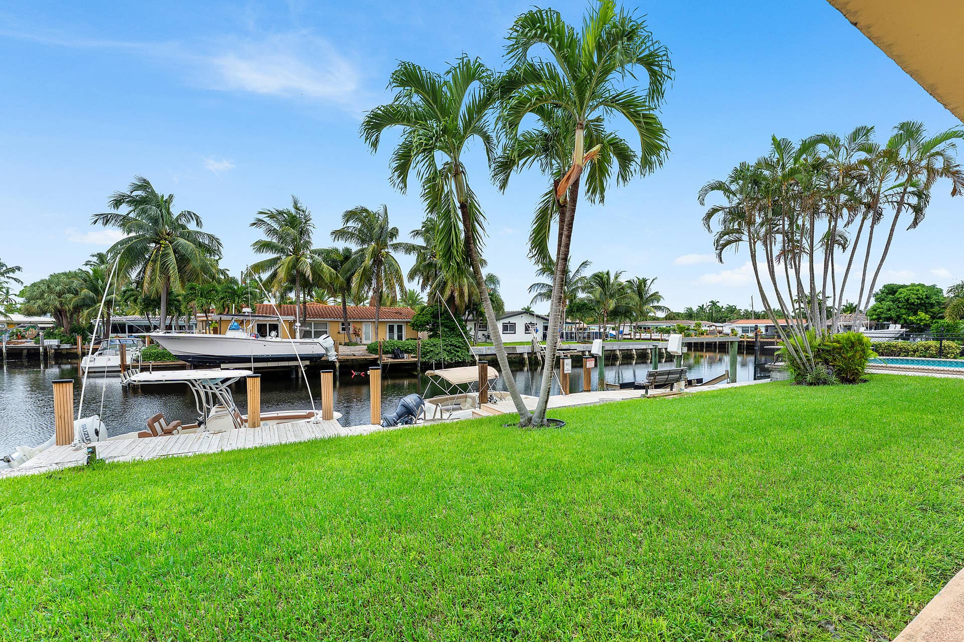 301 E MCNAB Road, #113, Pompano Beach, FL 33060 IMG_4703