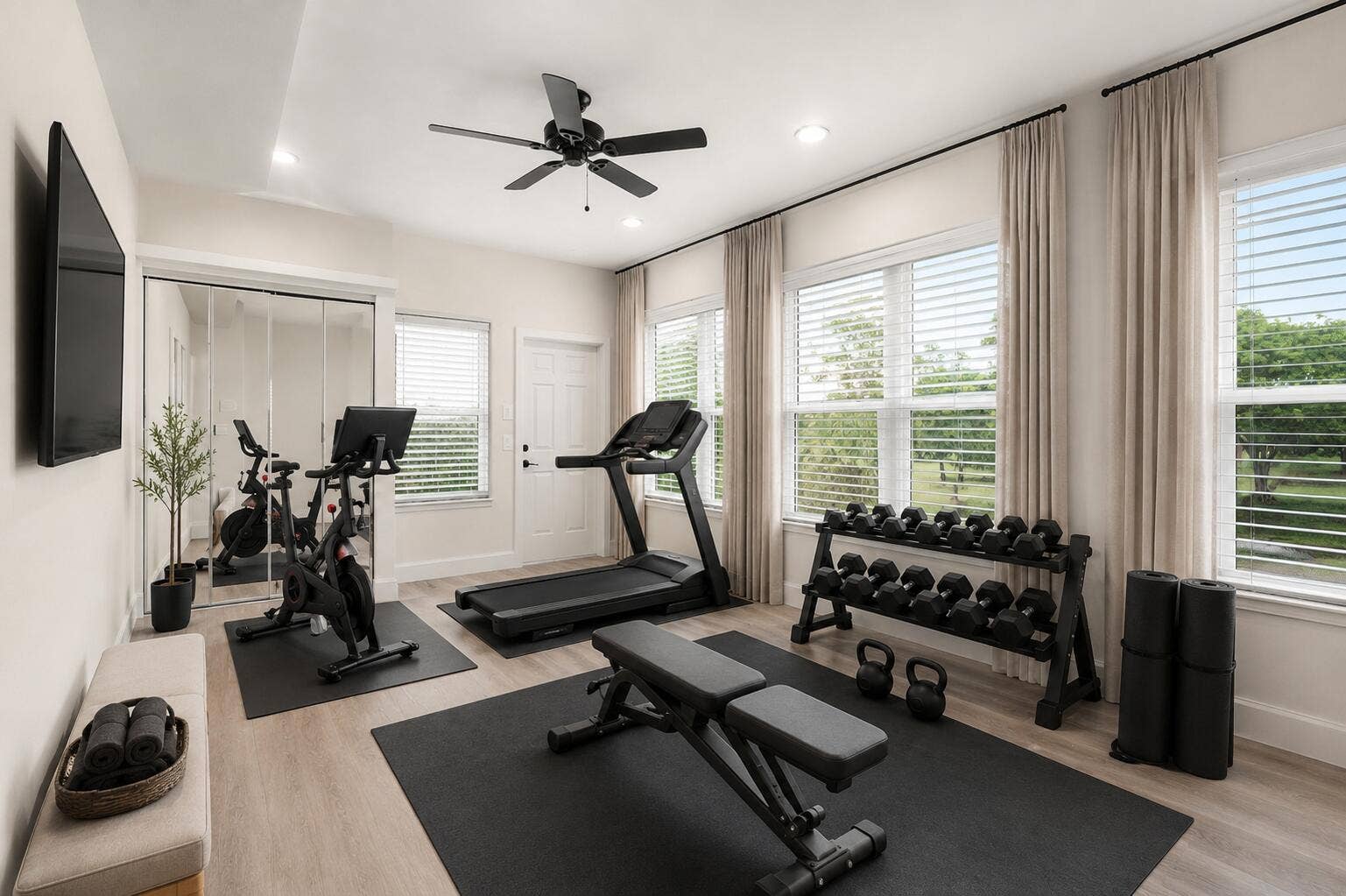 13138 Touchstone Place, Palm Beach Gardens, FL 33418 Spacious room featuring wood-finish flooring and multiple windows with blinds