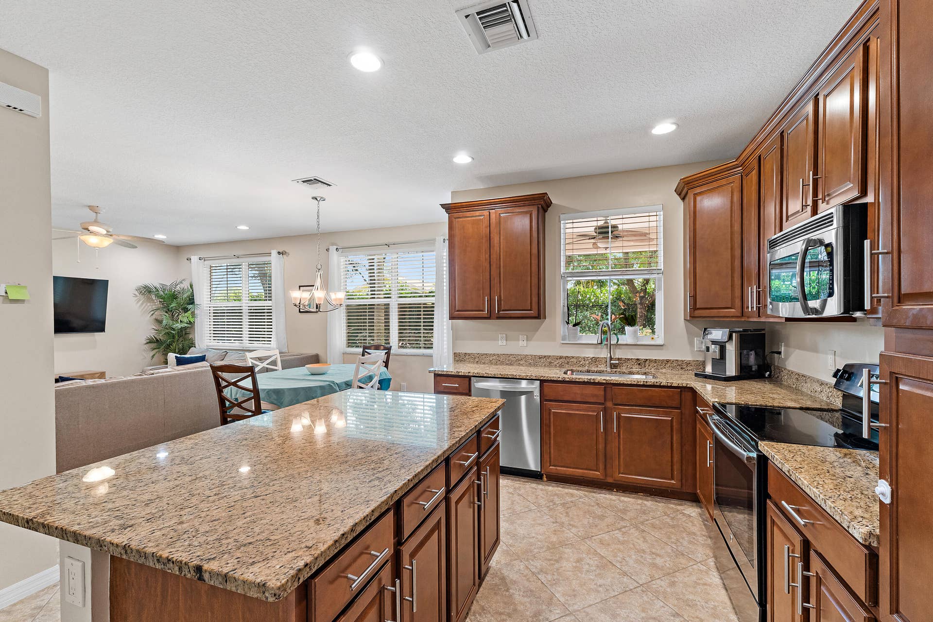 4677 Mediterranean Circle, Palm Beach Gardens, FL 33418 040-4677MediterraneanCir-PalmBeachGarden