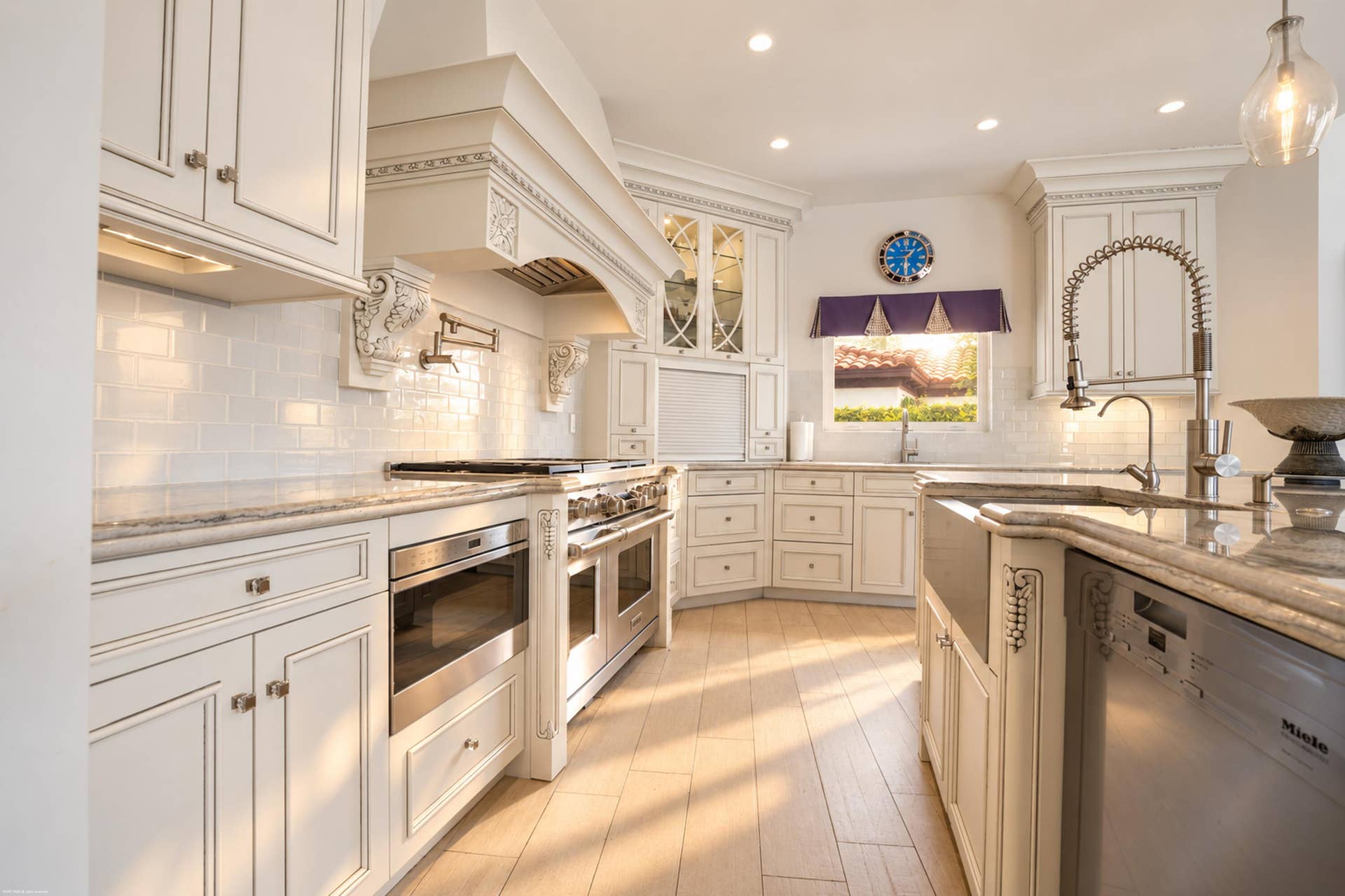 2344 Golf Brook Drive, Wellington, FL 33414 Kitchen