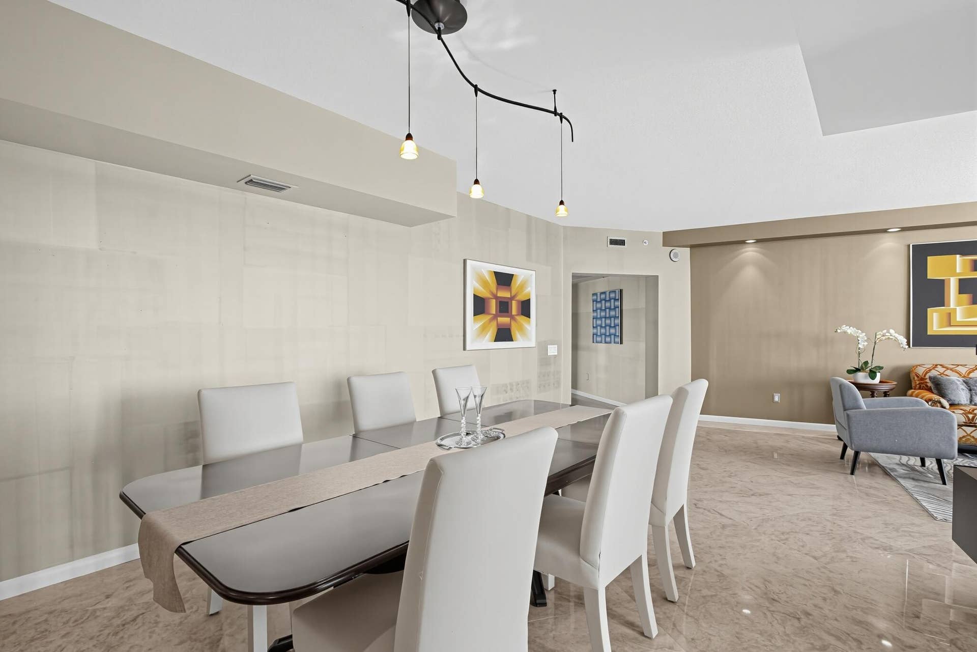 50_411_N_New_River_Dr_E-Dining_room-1374