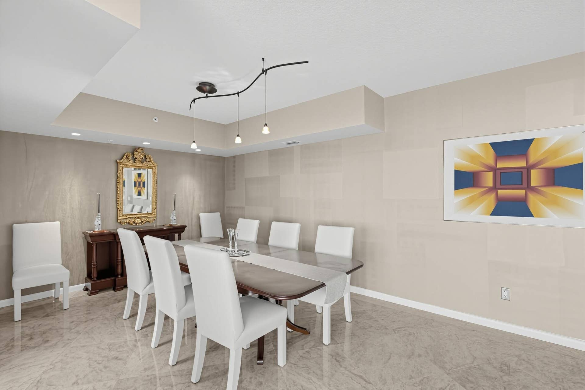 54_411_N_New_River_Dr_E-Dining_room-1370