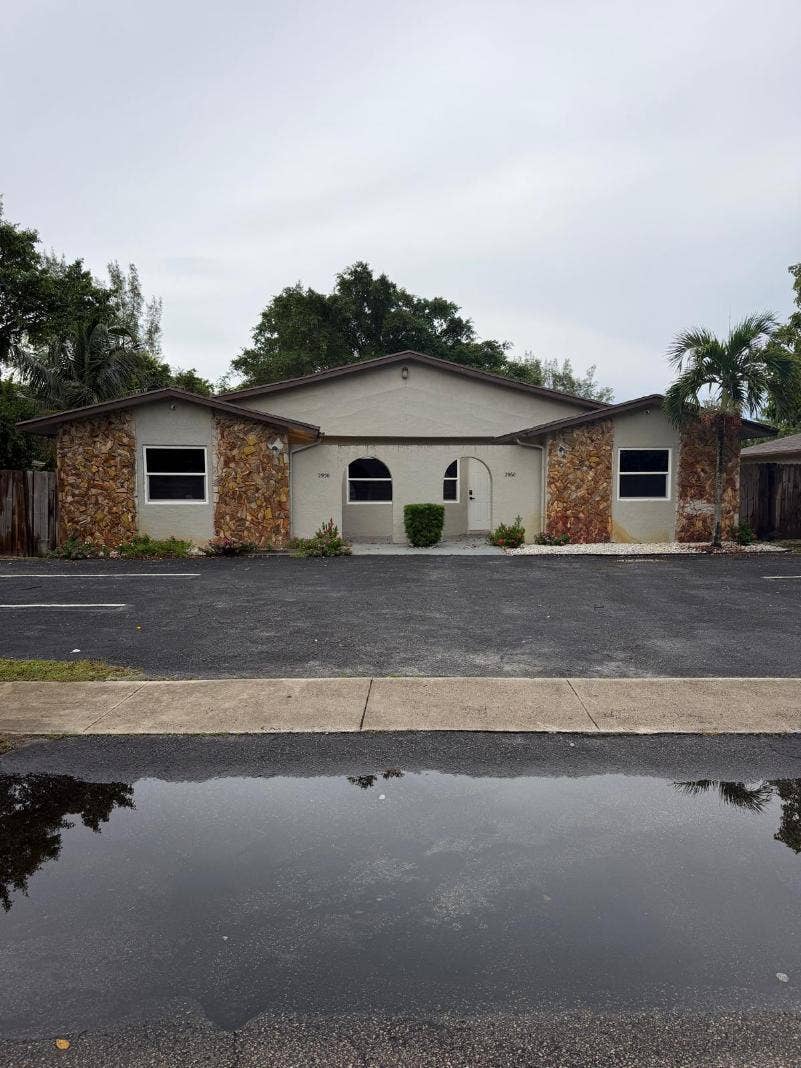 Property photo for 2950 SE 2ND Street, Boynton Beach, FL