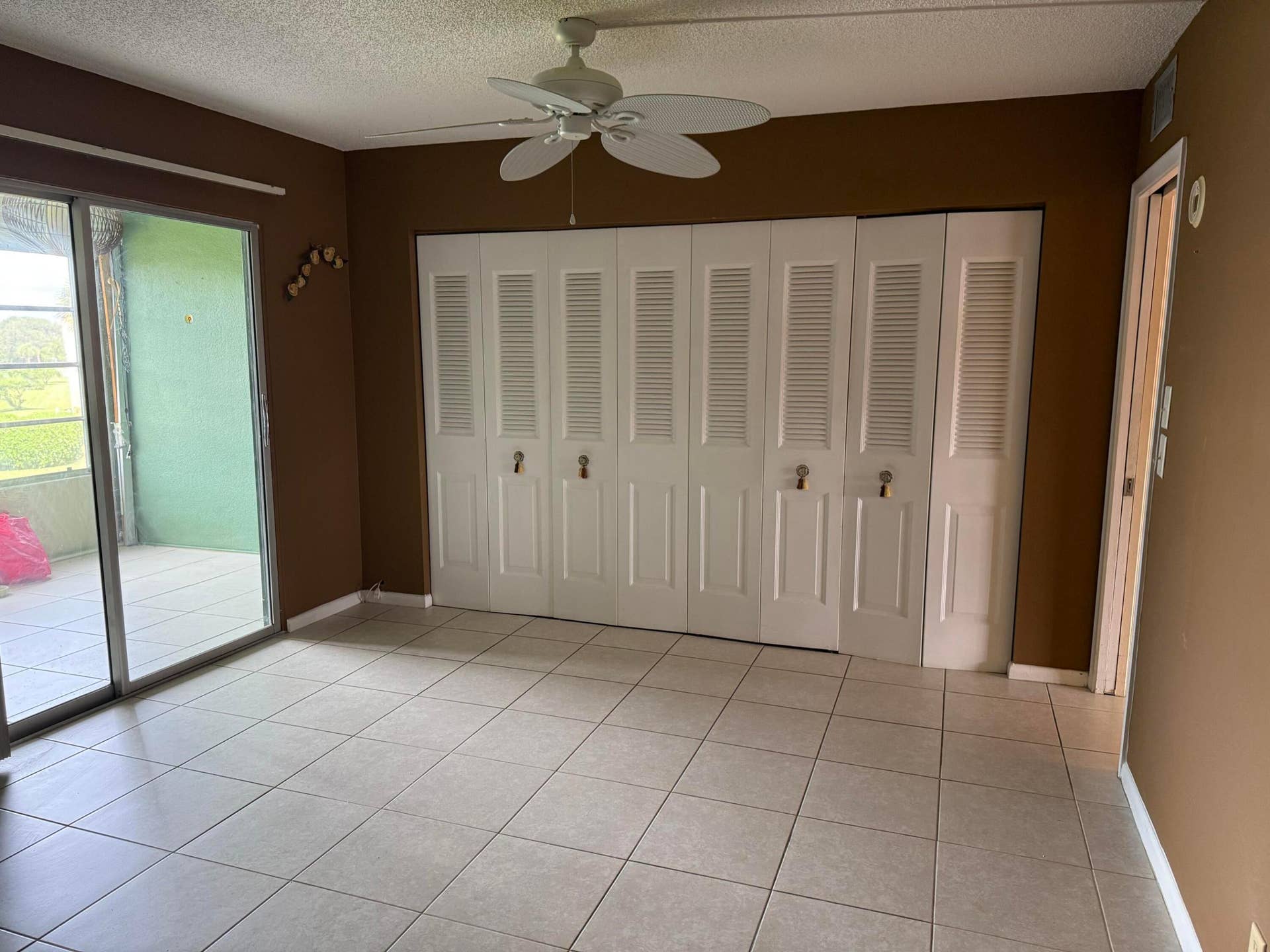 332 DOVER B, West Palm Beach, FL 33417 9
