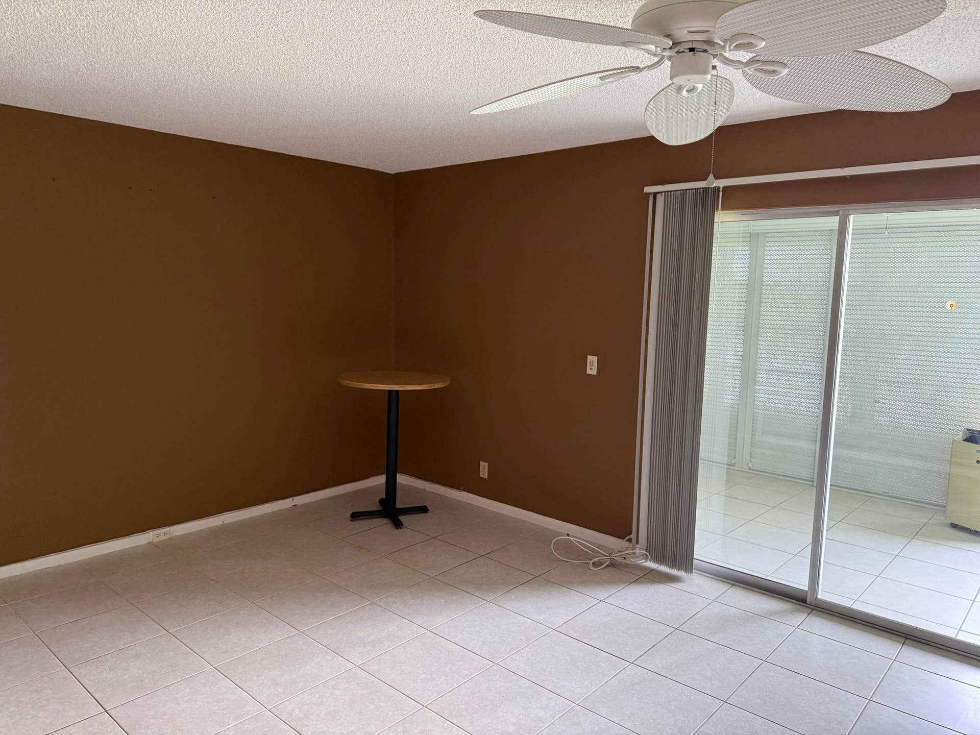 332 DOVER B, West Palm Beach, FL 33417 12