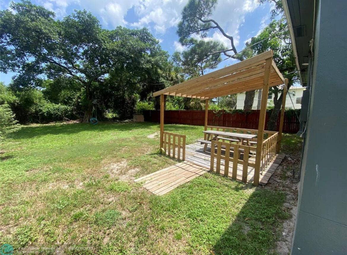 1044 NW 4TH Avenue, Fort Lauderdale, FL 33311 IMG_3054