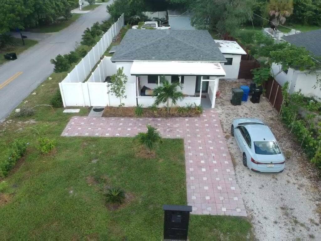 1044 NW 4TH Avenue, Fort Lauderdale, FL 33311 IMG_3547