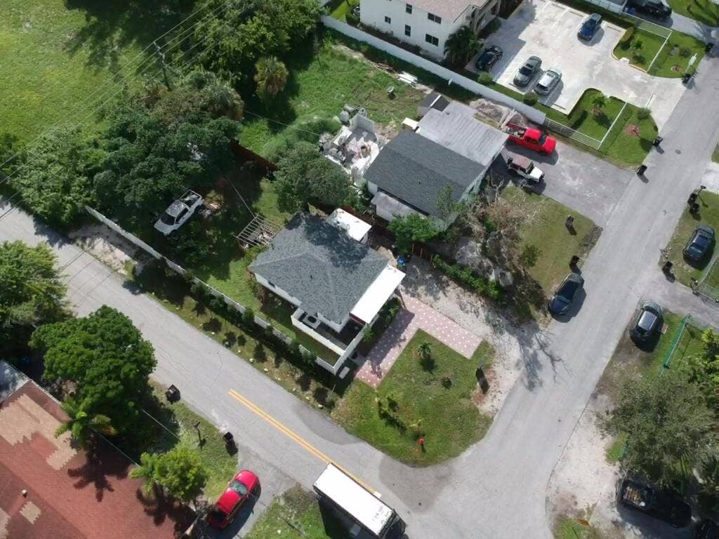 1044 NW 4TH Avenue, Fort Lauderdale, FL 33311 IMG_3553