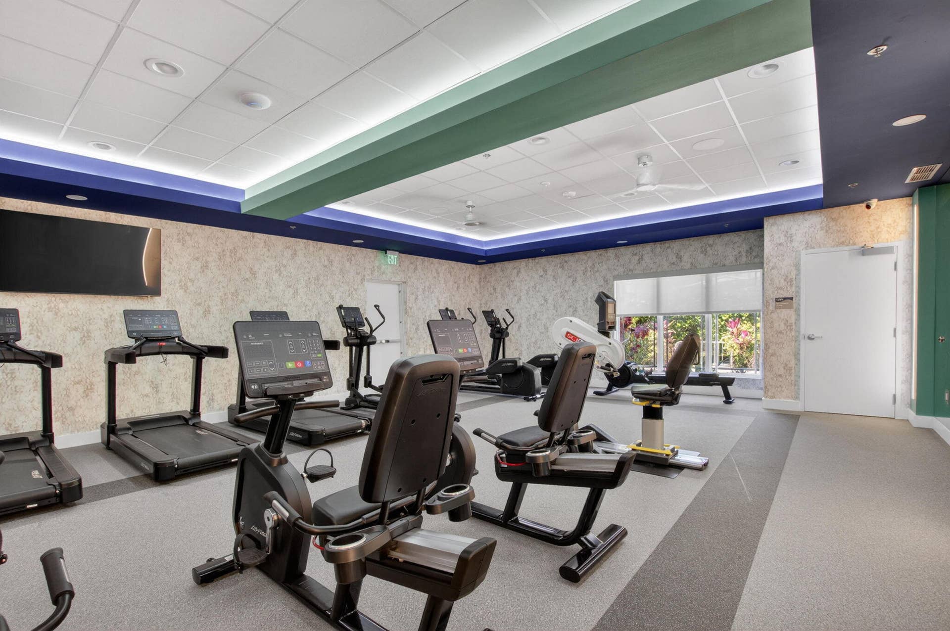 9678 HARBOUR LAKE Circle, Boynton Beach, FL 33437 101-web-or-mls-DSC_4005