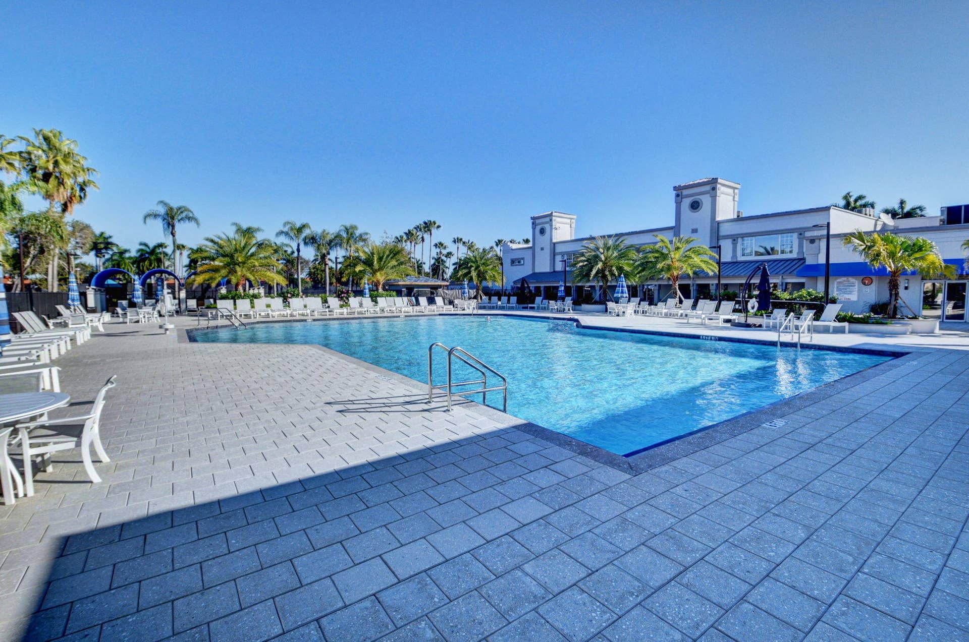 9678 HARBOUR LAKE Circle, Boynton Beach, FL 33437 63-web-or-mls-85_palm isles (15)