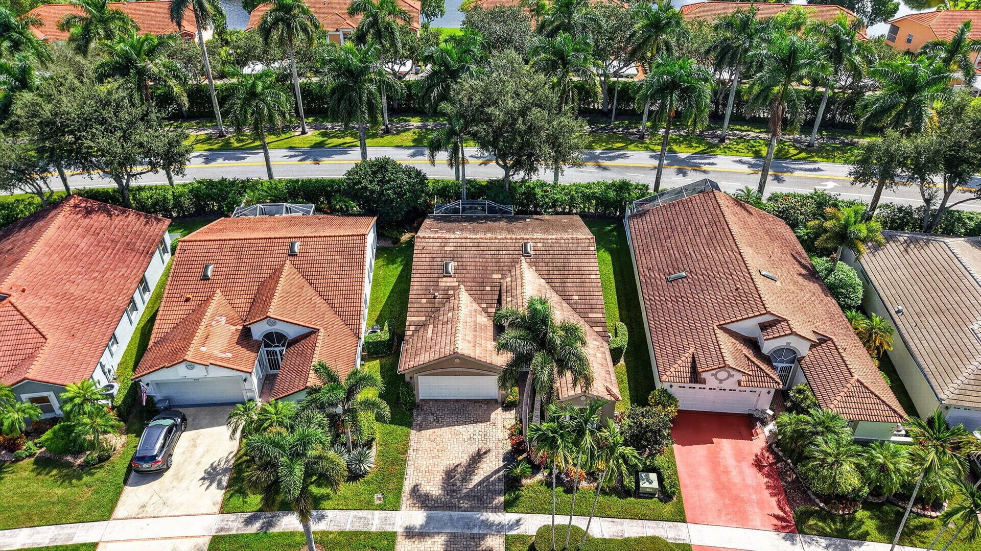 9678 HARBOUR LAKE Circle, Boynton Beach, FL 33437 49-web-or-mls-DJI_20261007120530_0493_D
