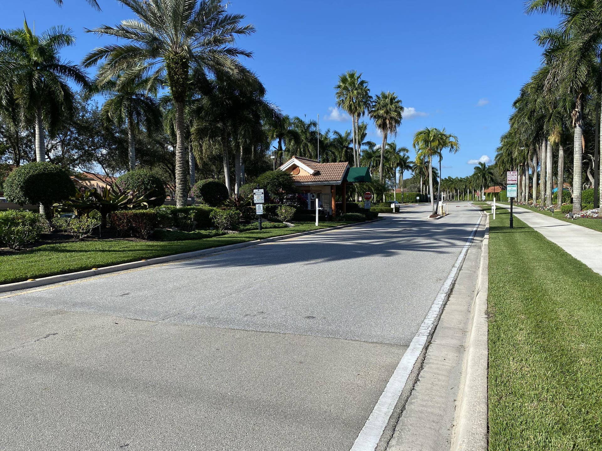9678 HARBOUR LAKE Circle, Boynton Beach, FL 33437 68-web-or-mls-90_palm isles (20)