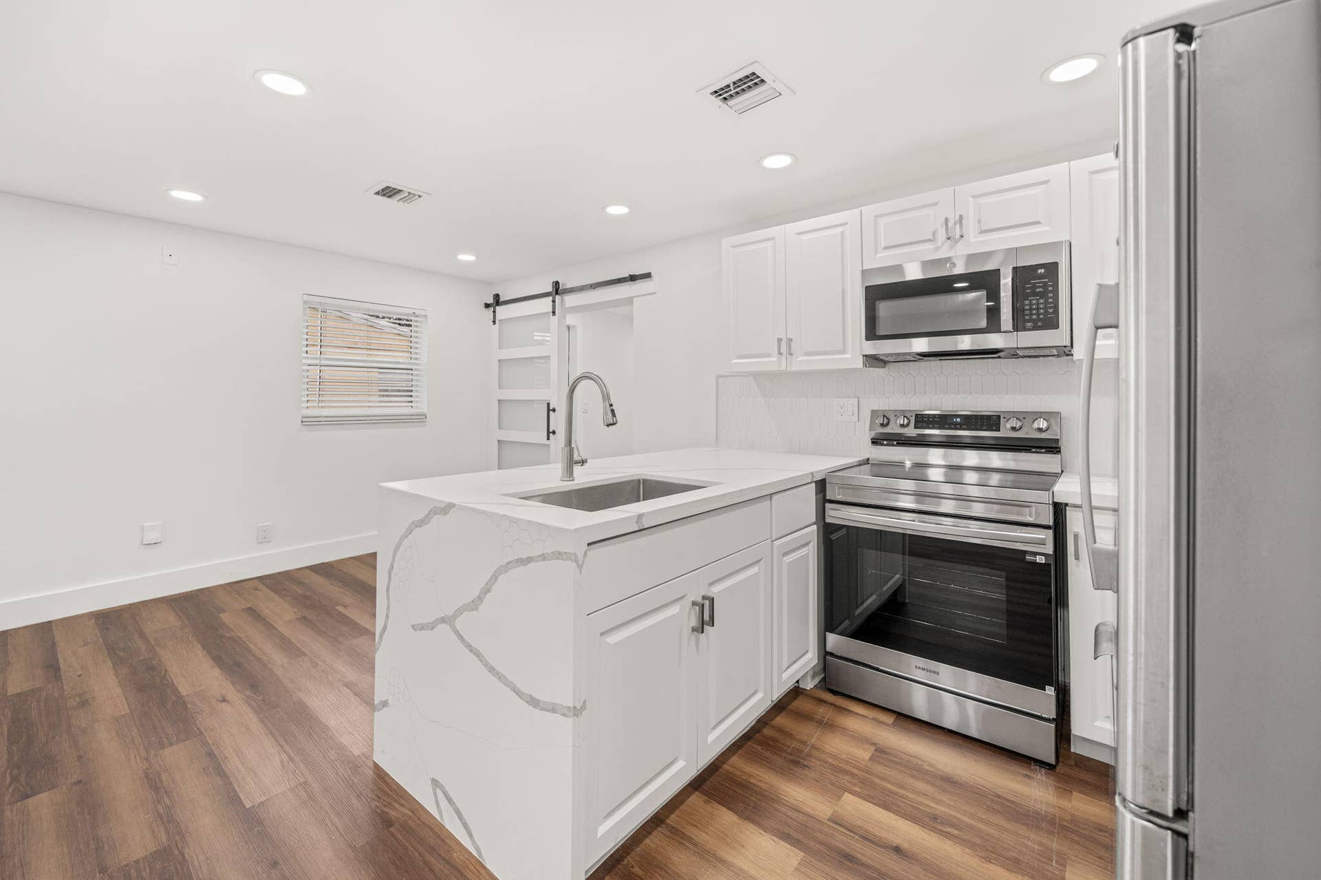 5295 HELENE Place, West Palm Beach, FL 33407 14-web-or-mls-DSC03326